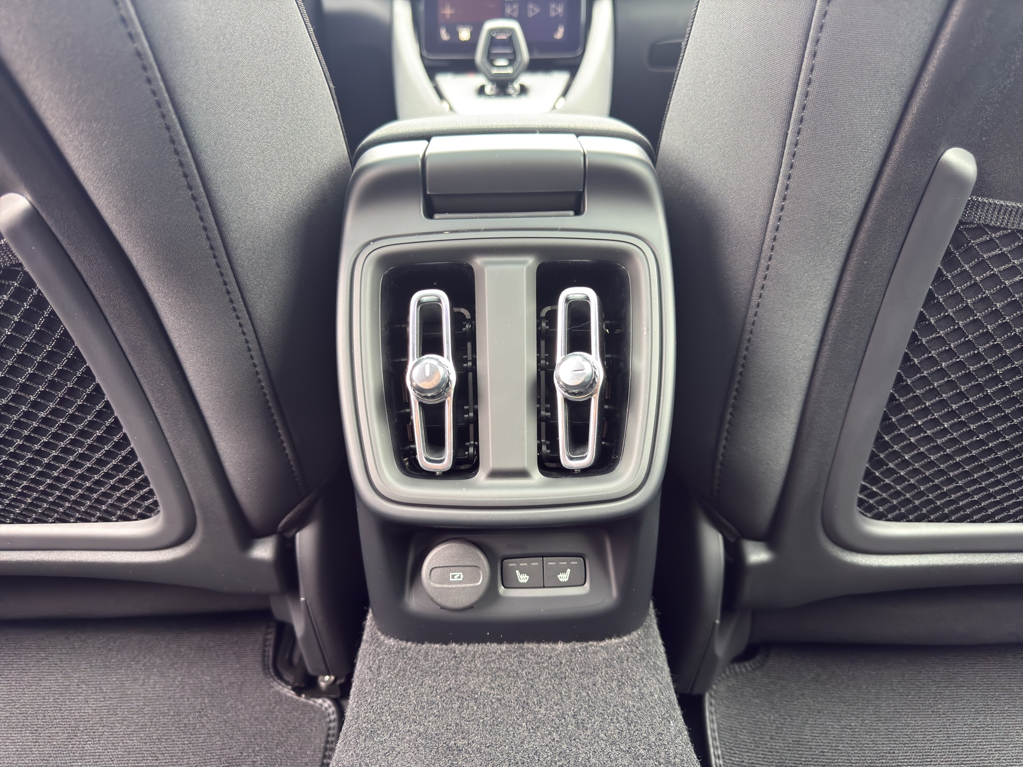 listing desktop thumbnail image 22