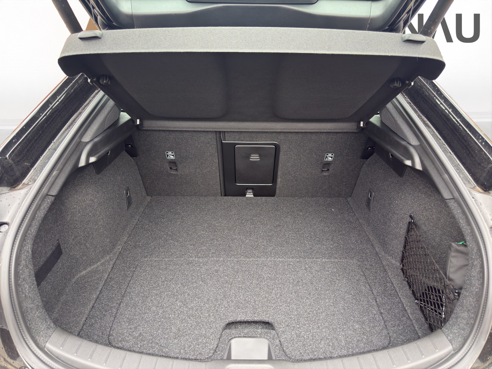 listing desktop thumbnail image 17