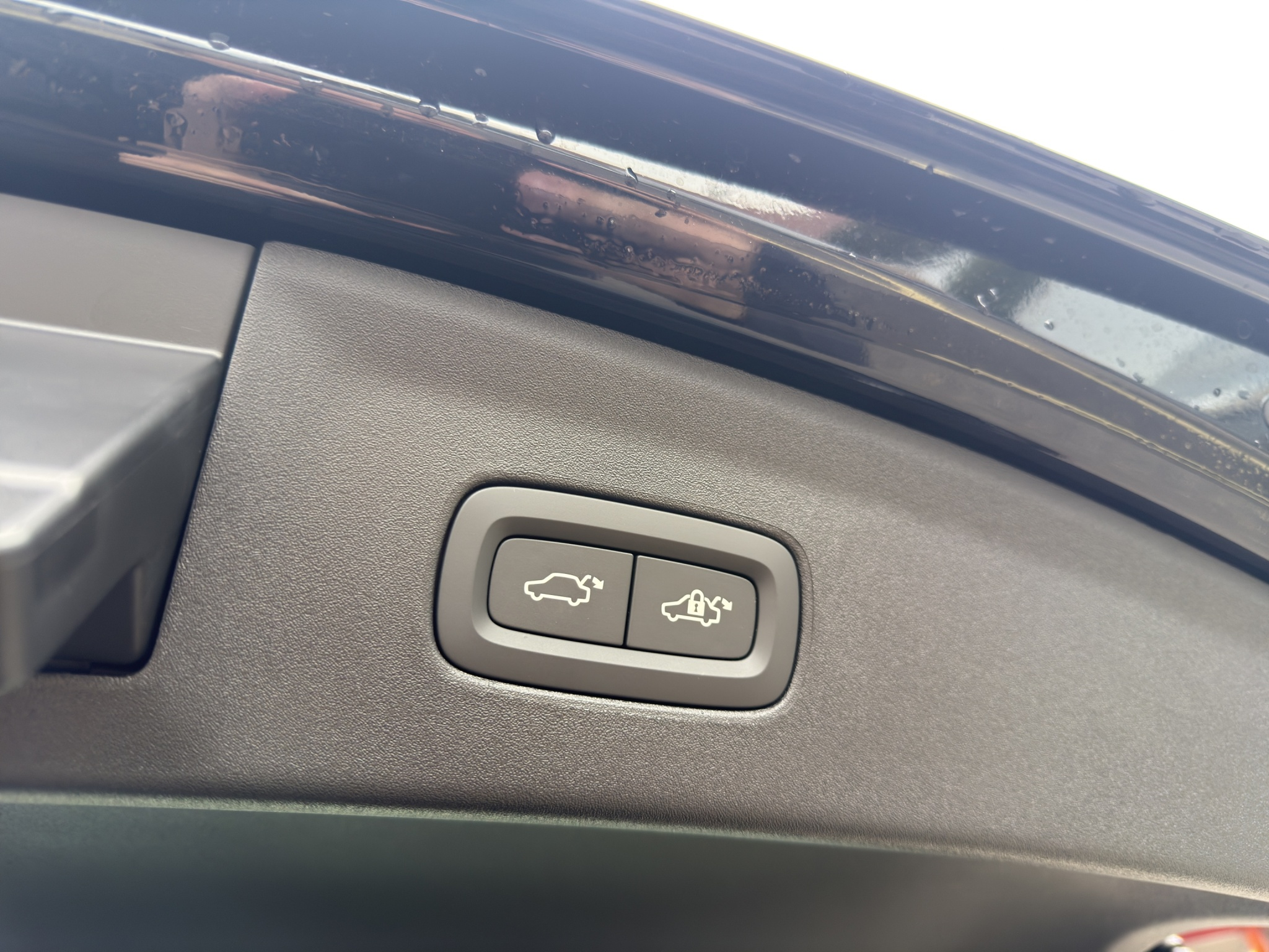 listing desktop thumbnail image 21