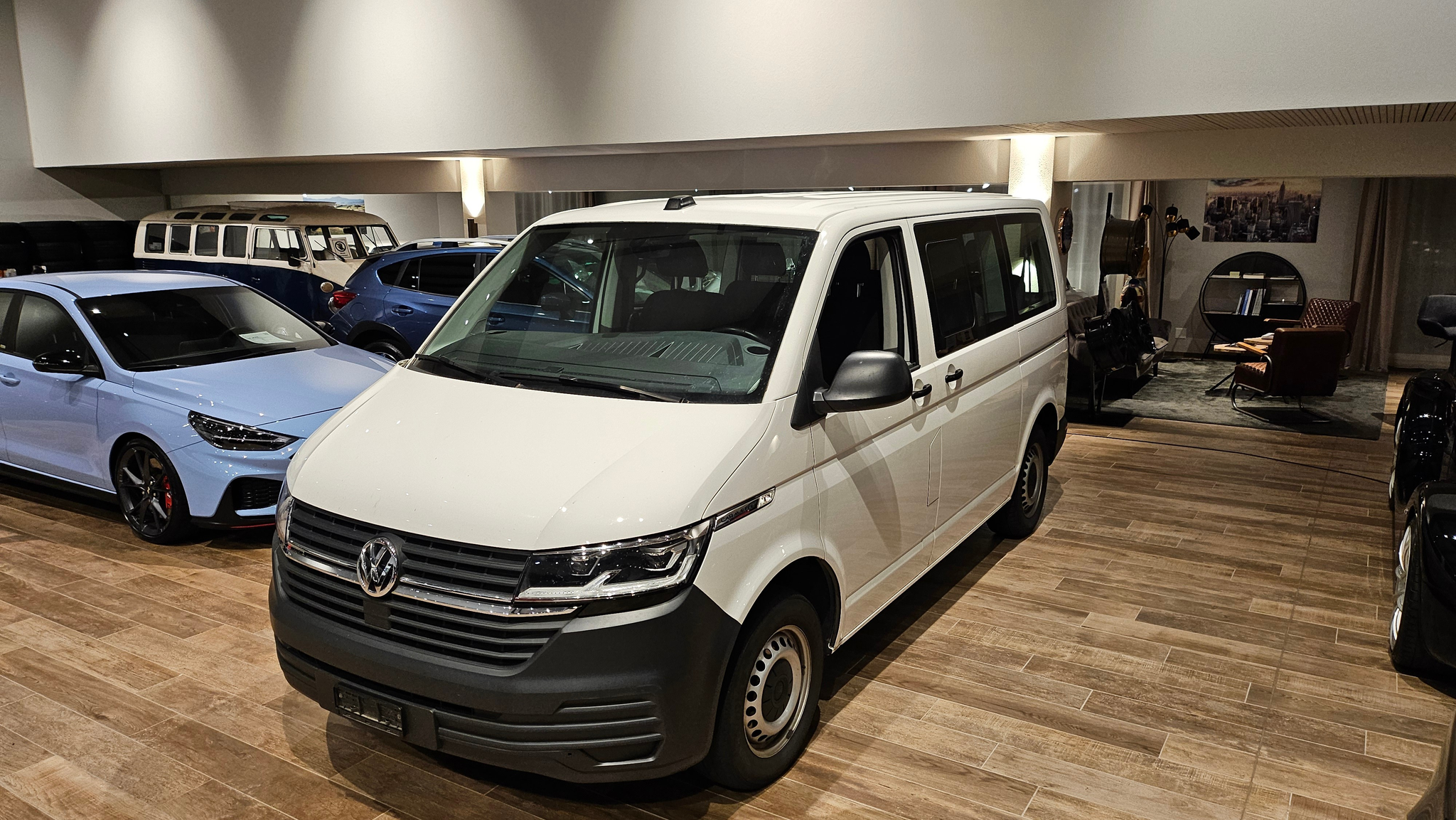 listing desktop thumbnail image 1