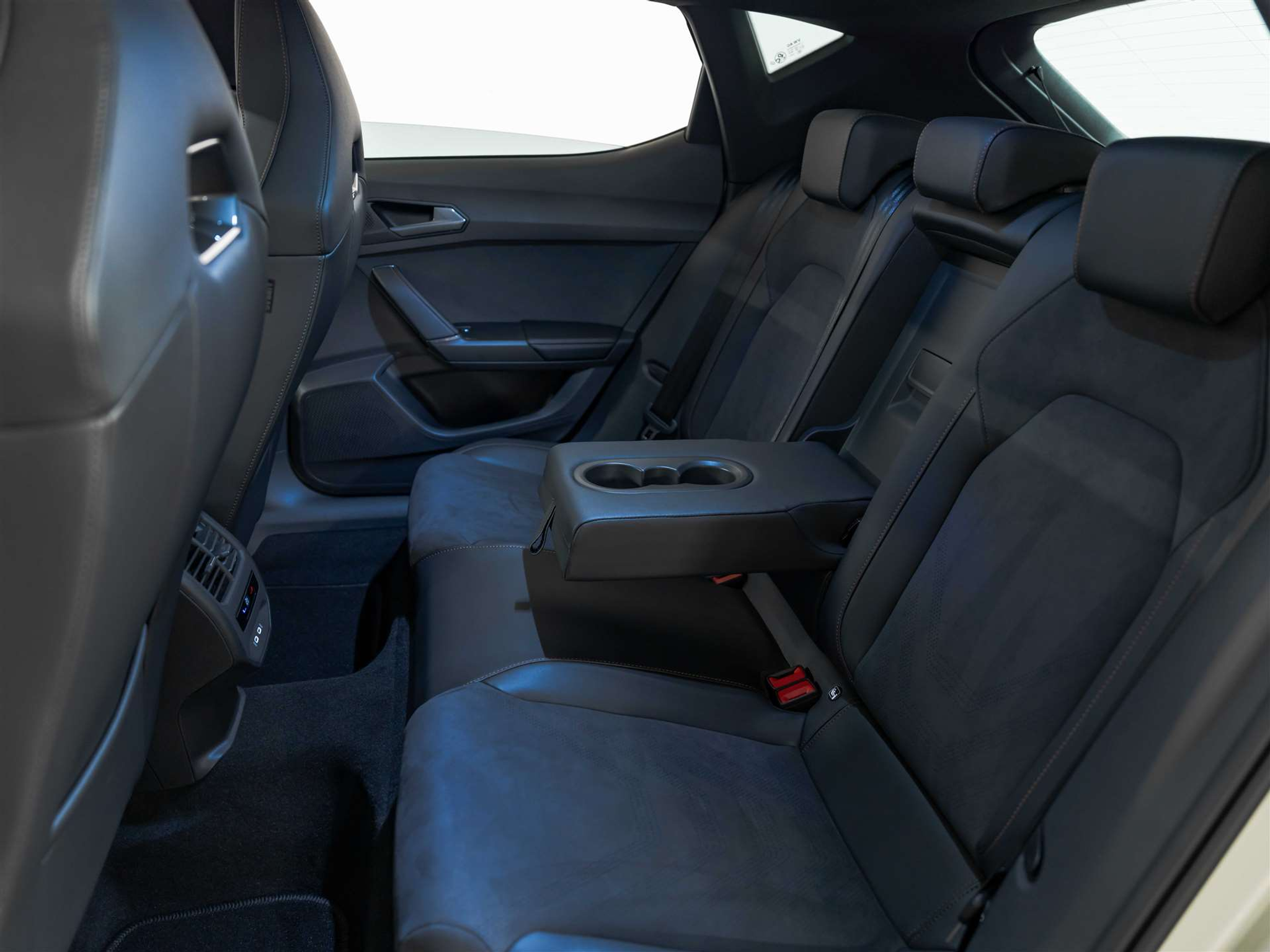 listing desktop thumbnail image 15