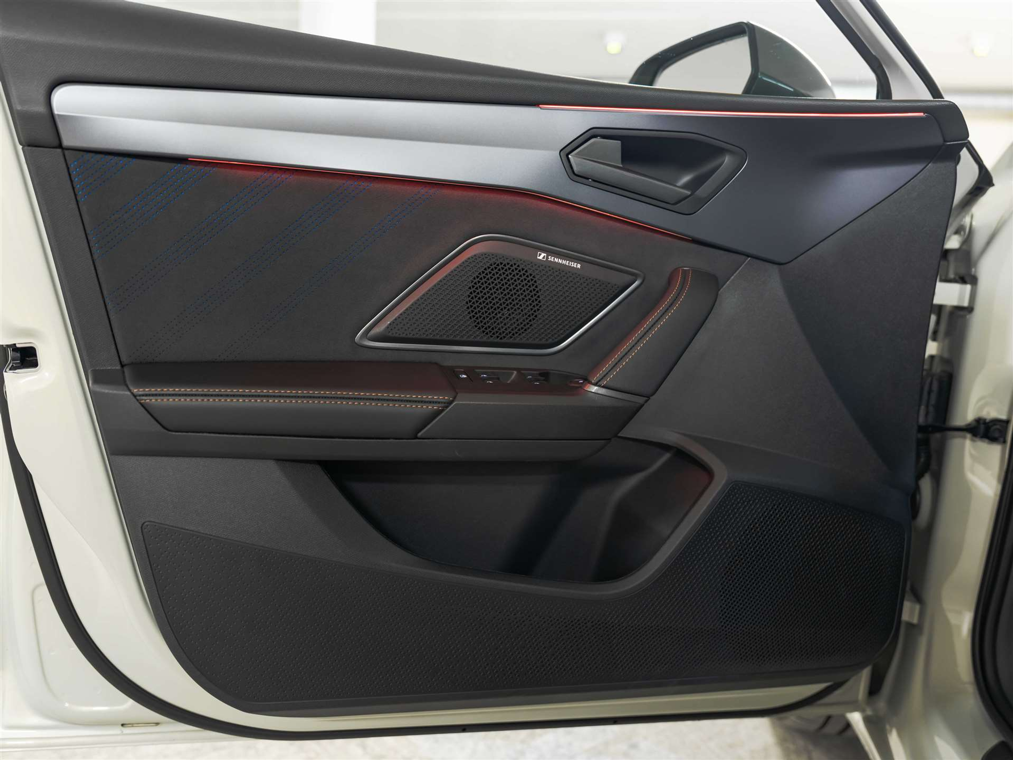 listing desktop thumbnail image 23