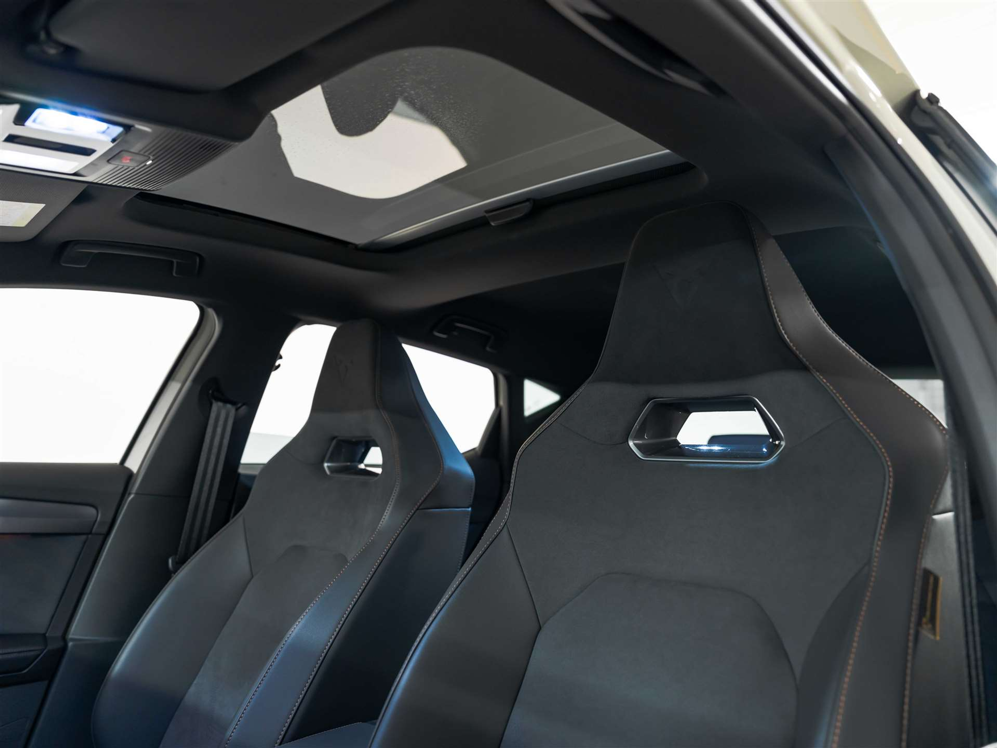 listing desktop thumbnail image 11