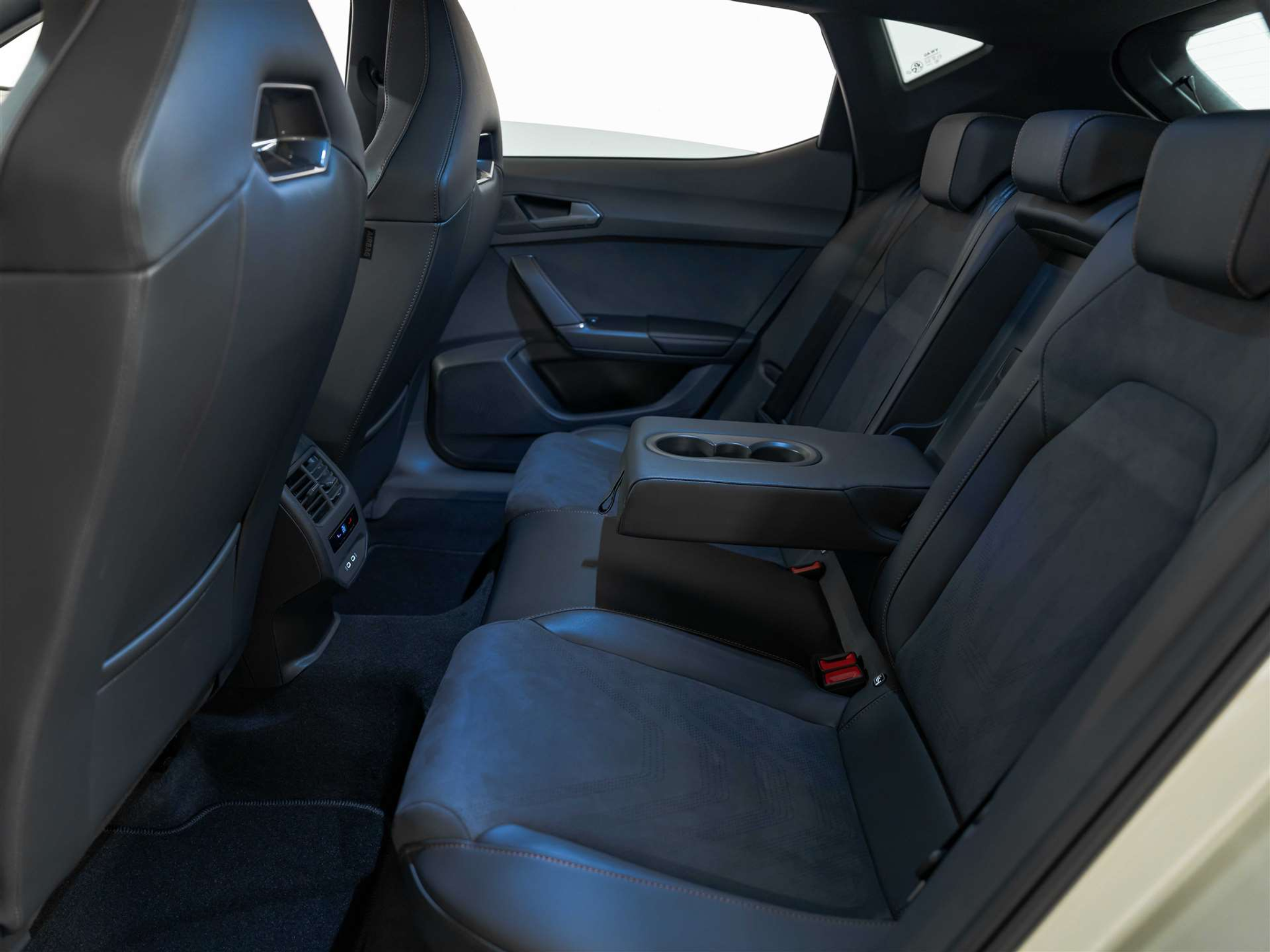 listing desktop thumbnail image 14