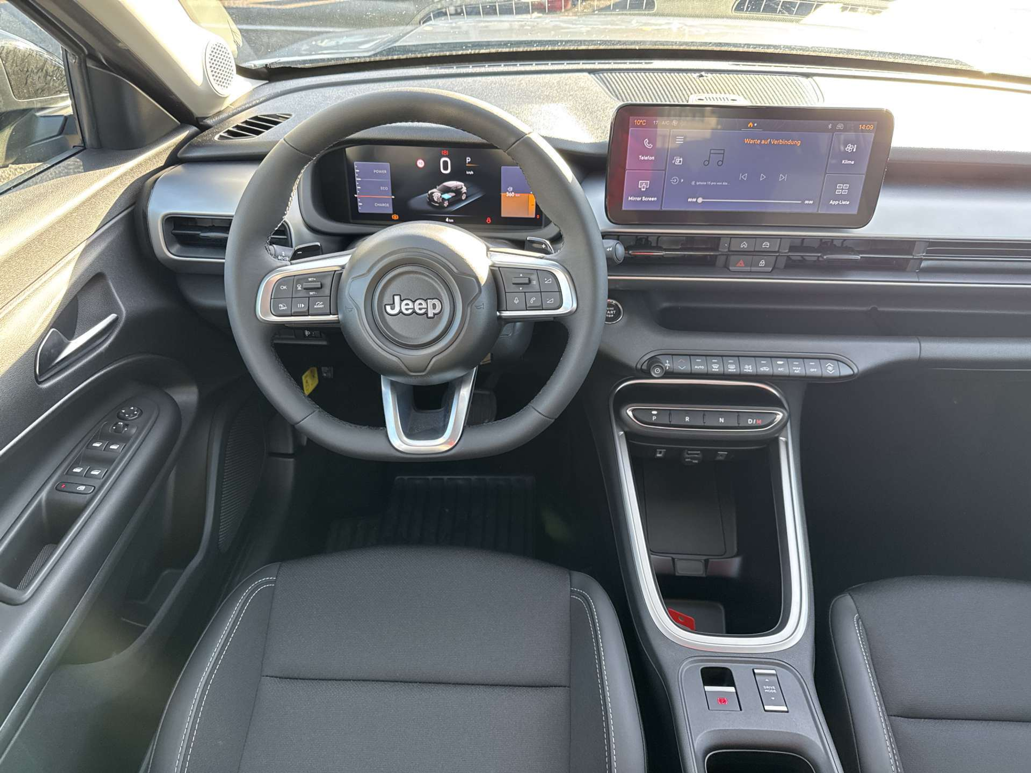 listing desktop thumbnail image 4