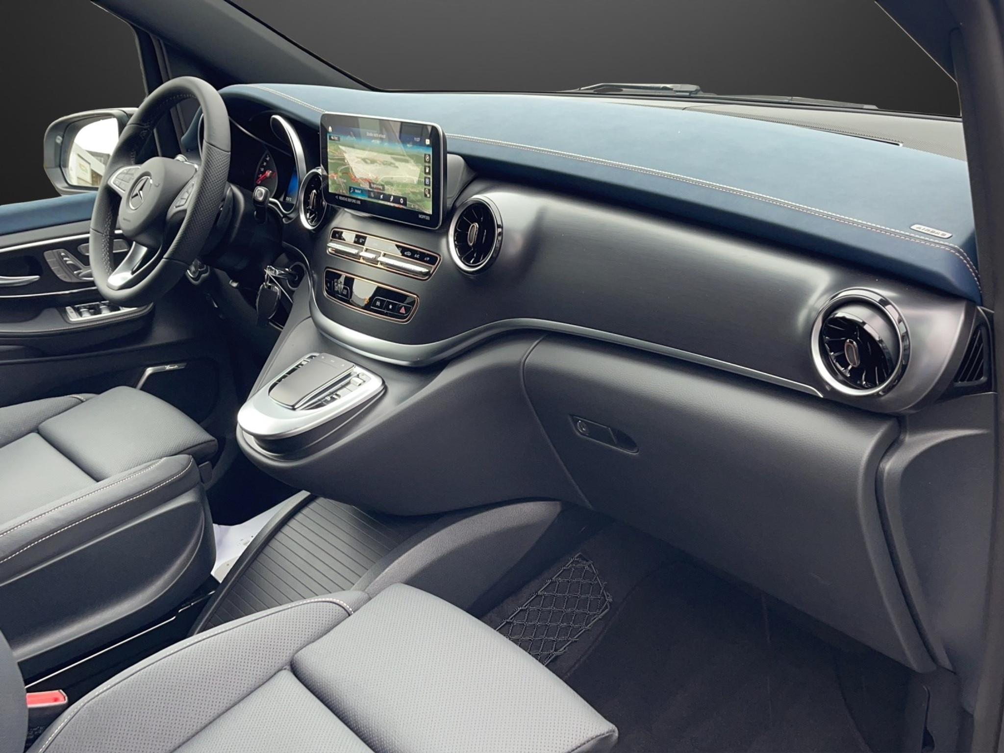 listing desktop thumbnail image 11