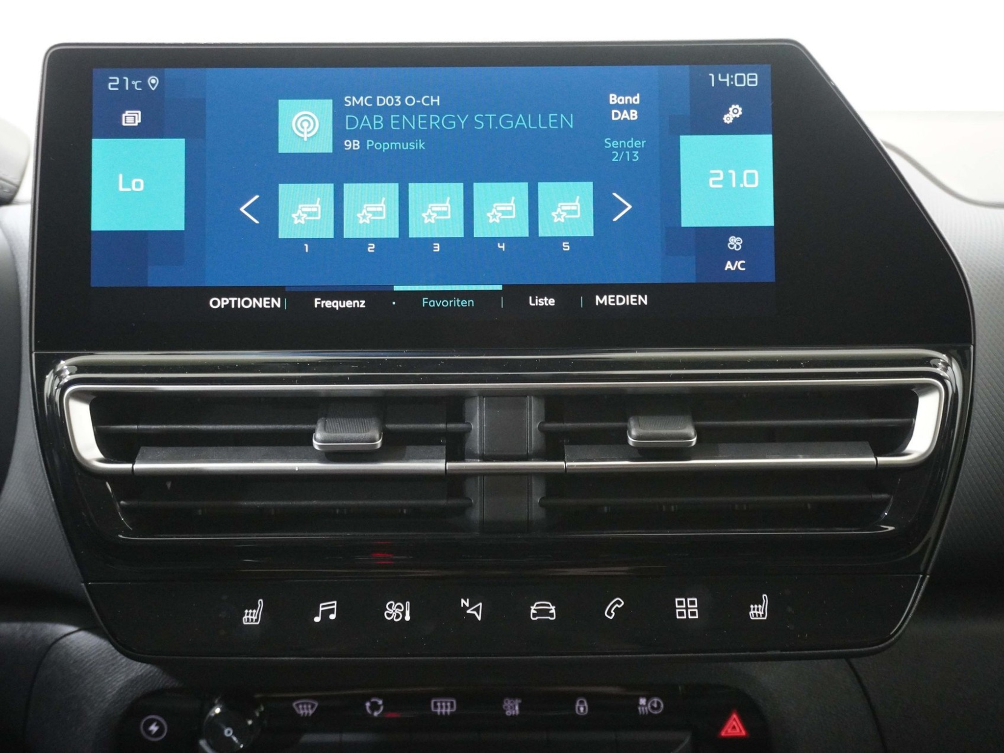 listing desktop thumbnail image 13