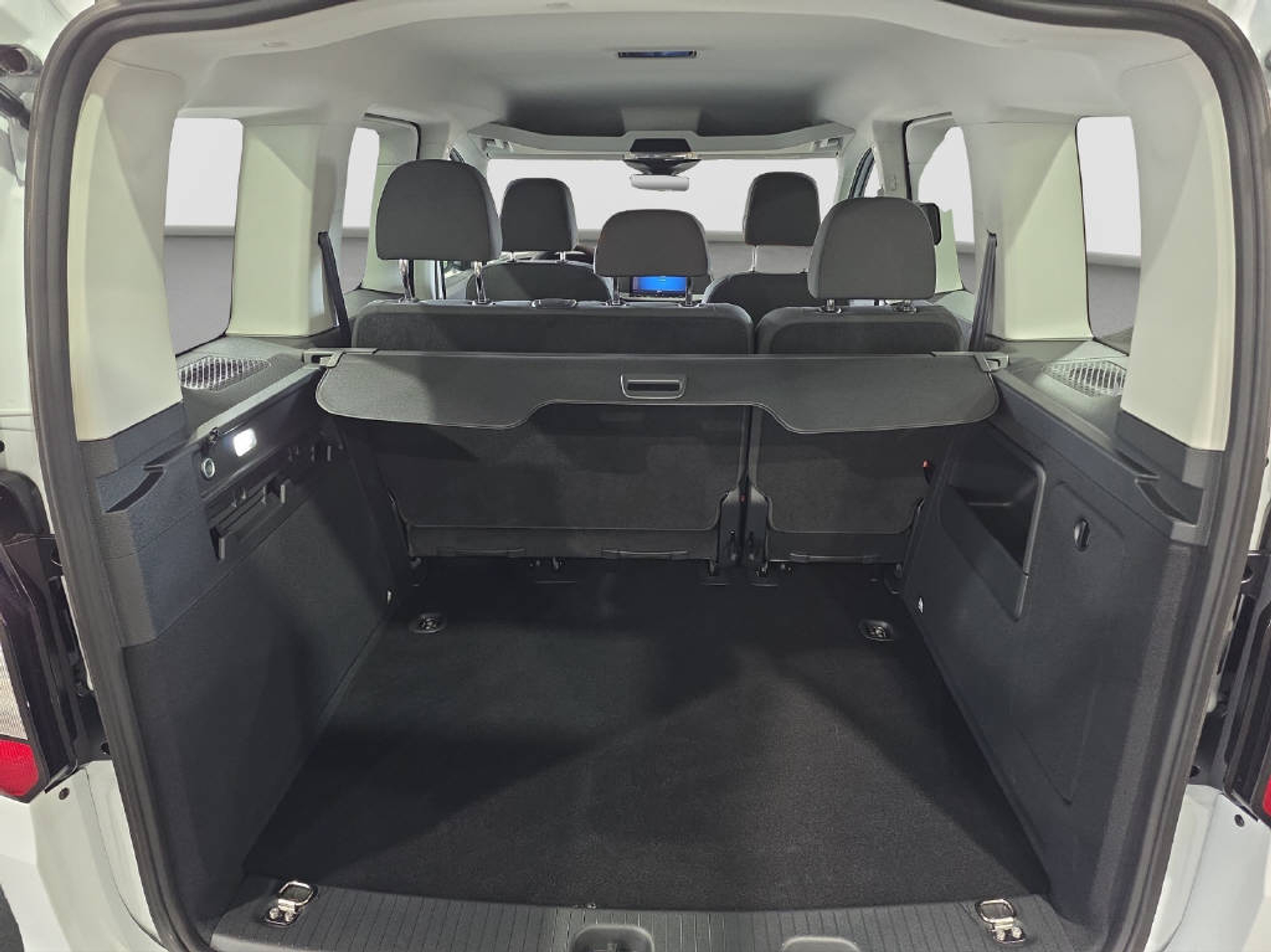 listing desktop thumbnail image 14