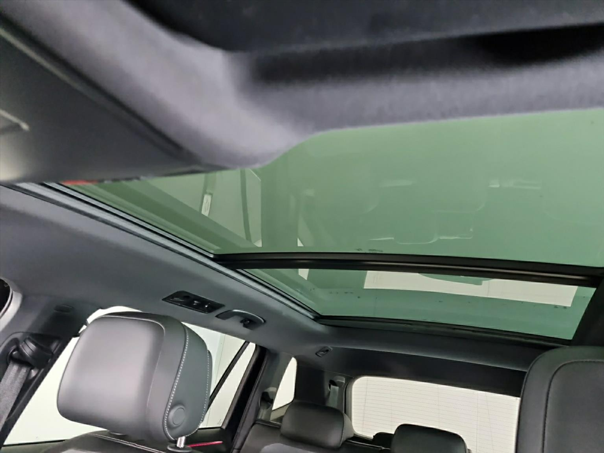 listing desktop thumbnail image 13