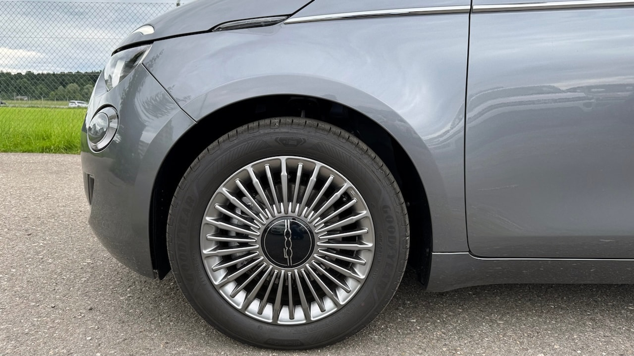 listing desktop thumbnail image 10