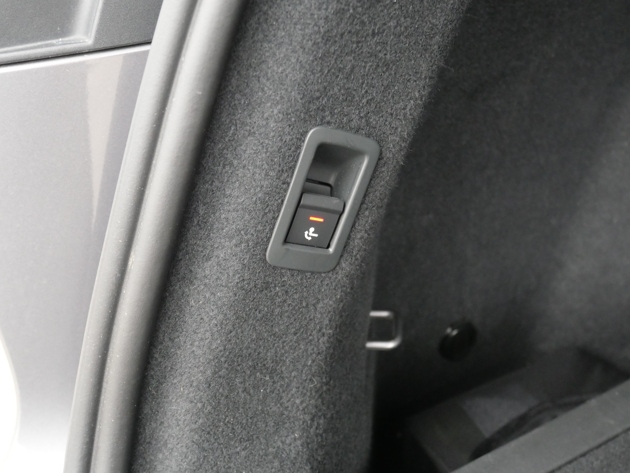 listing desktop thumbnail image 8