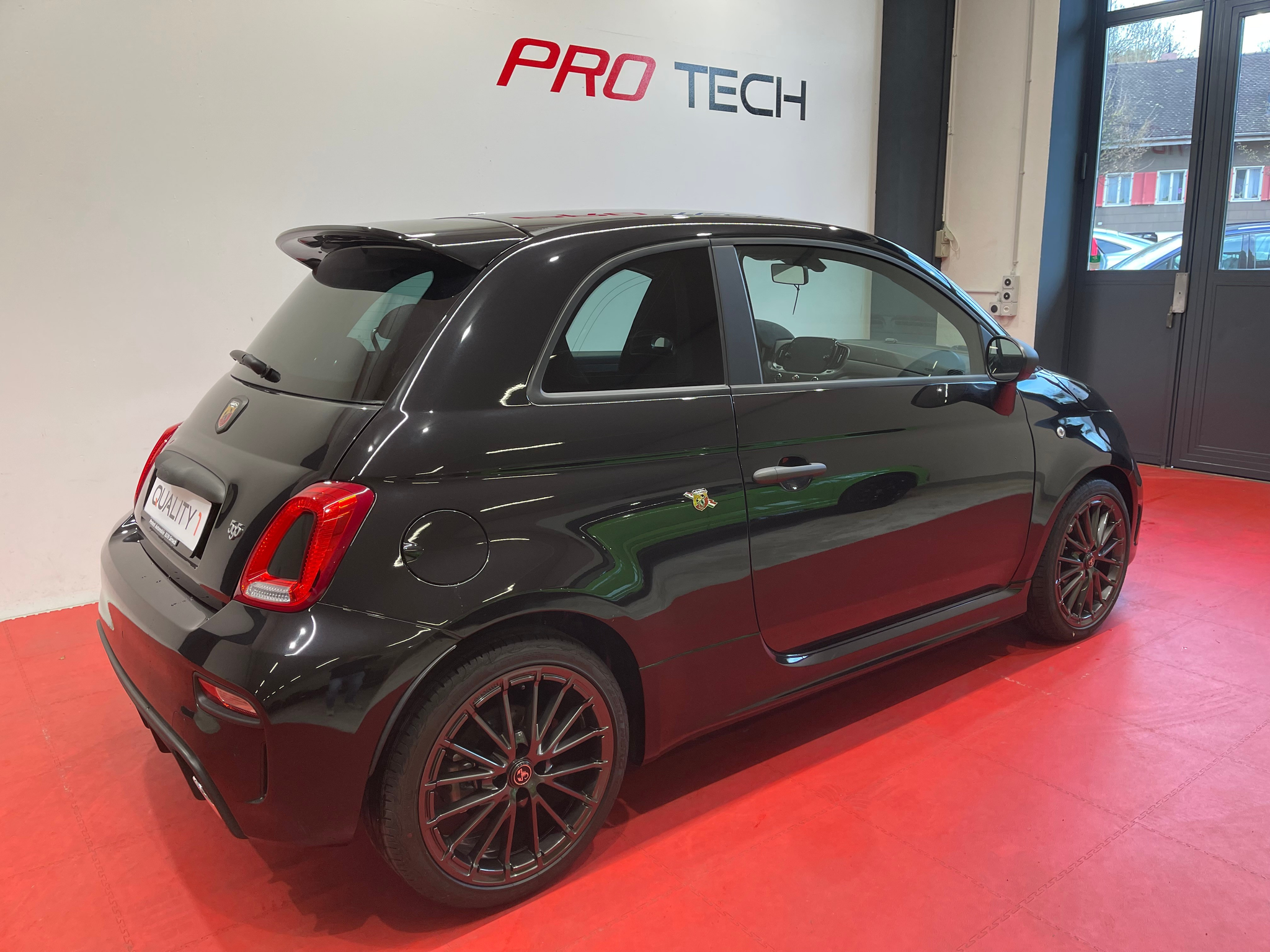 listing desktop thumbnail image 5