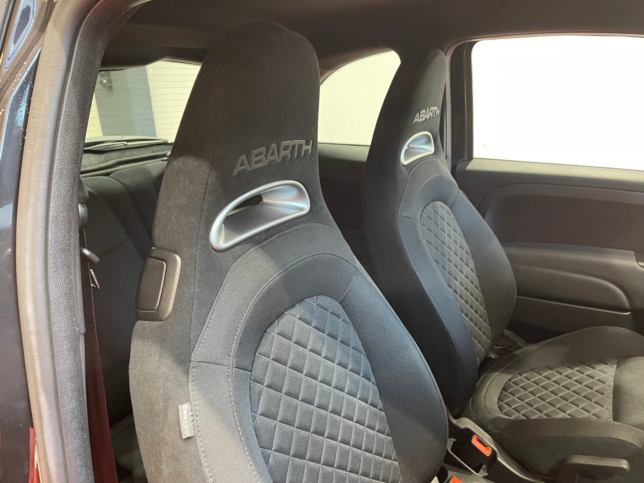 listing desktop thumbnail image 13