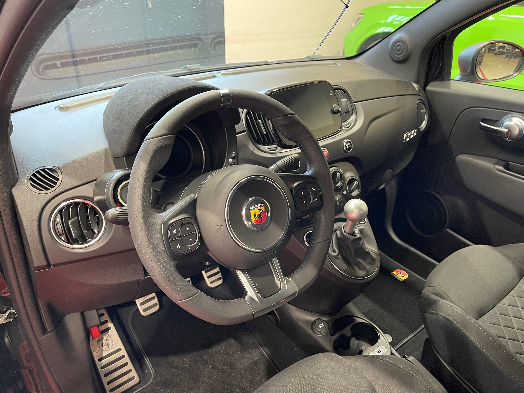 listing desktop thumbnail image 10