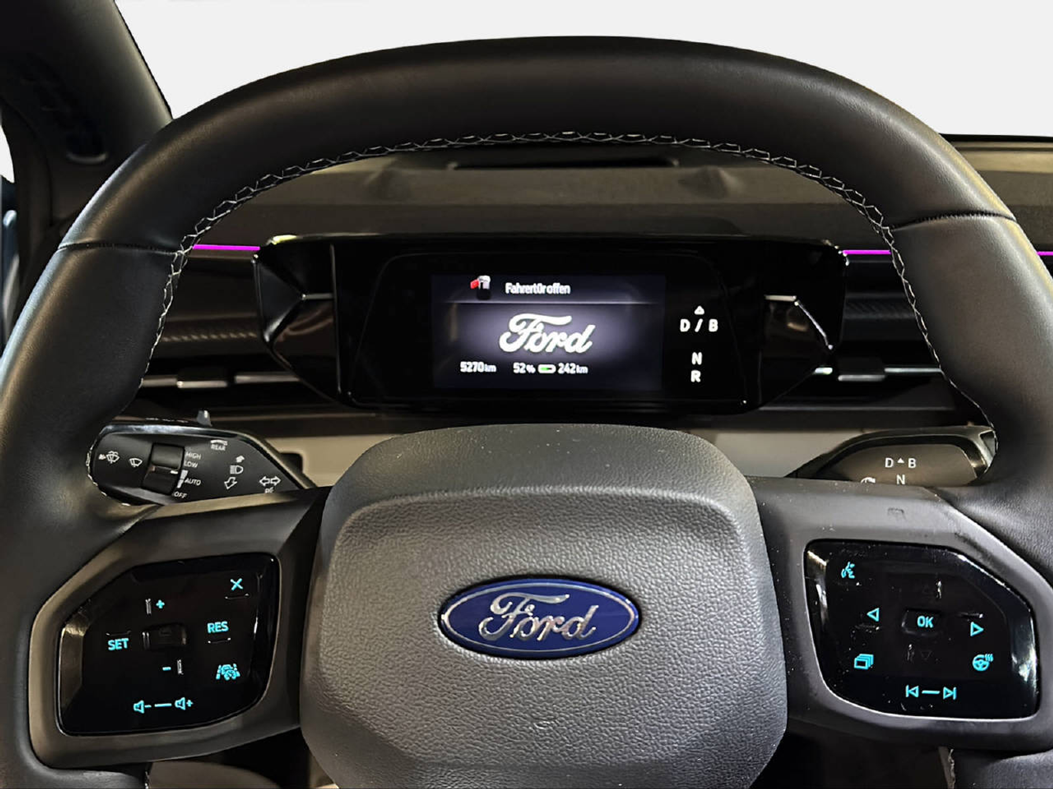 listing desktop thumbnail image 10