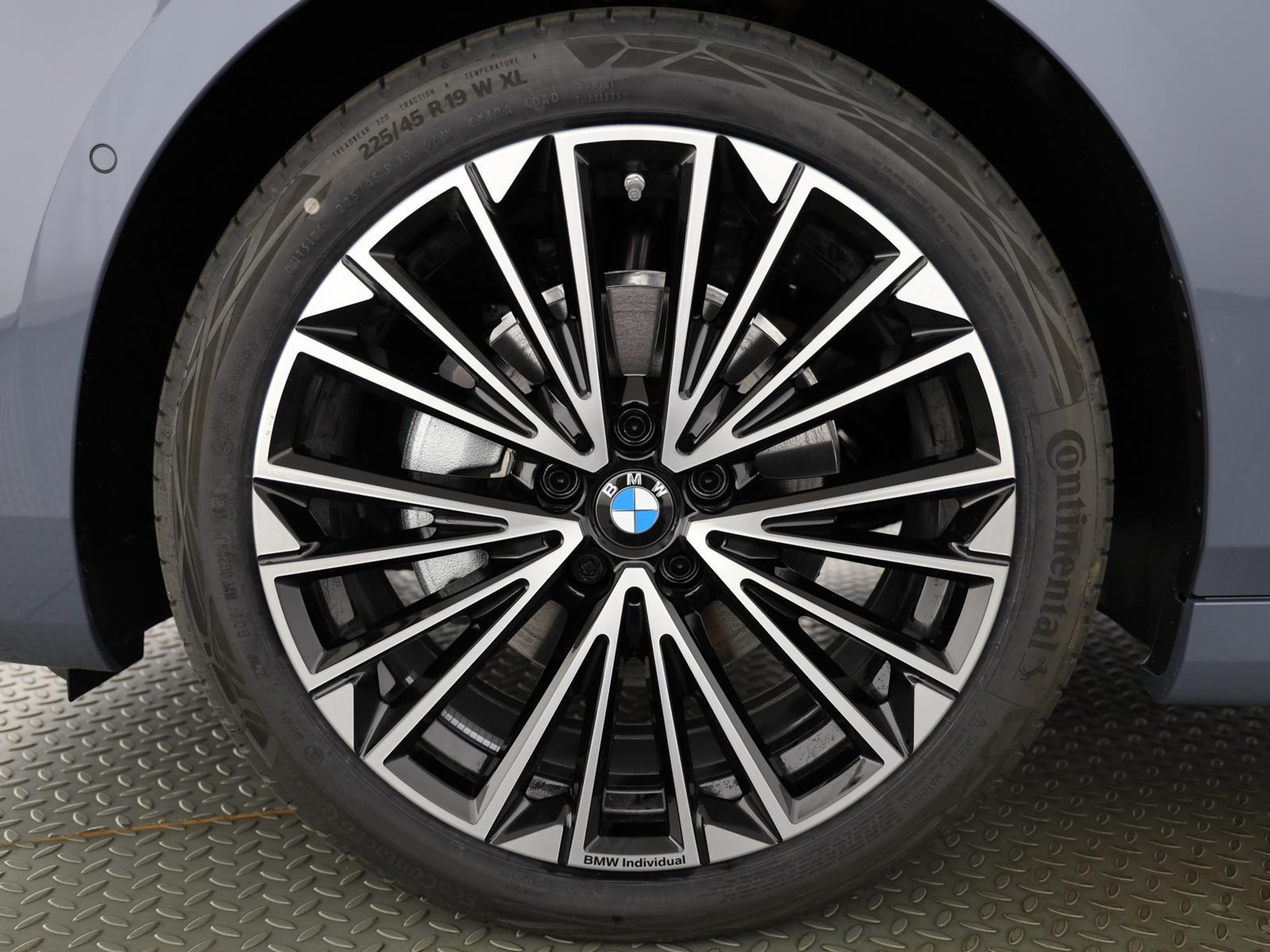 listing desktop thumbnail image 20