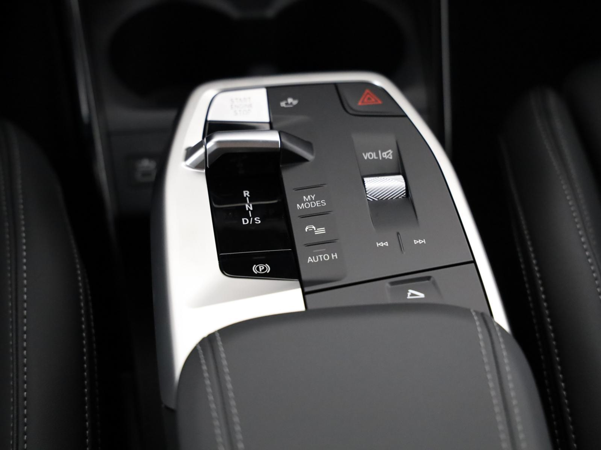 listing desktop thumbnail image 16