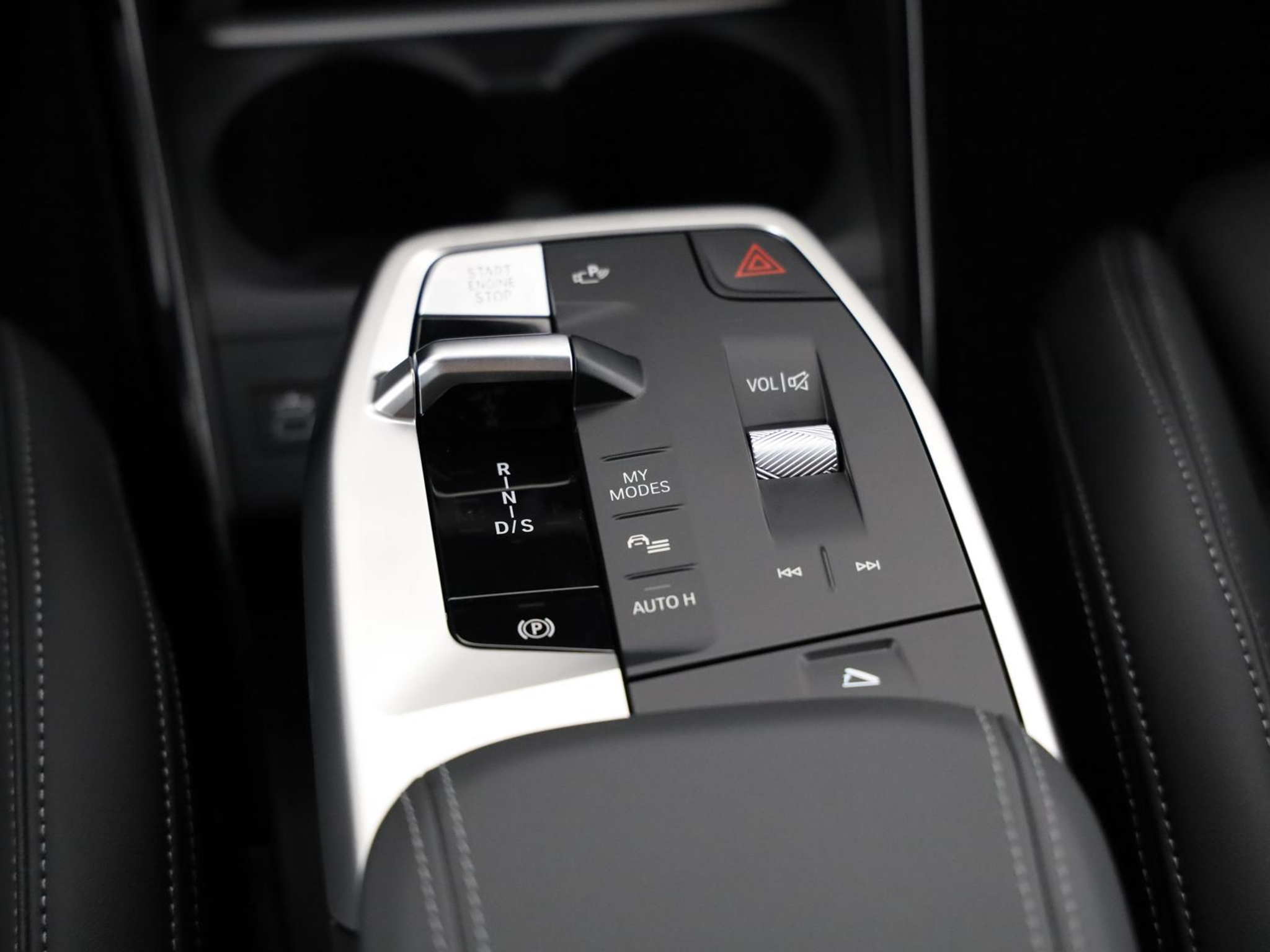 listing desktop thumbnail image 17