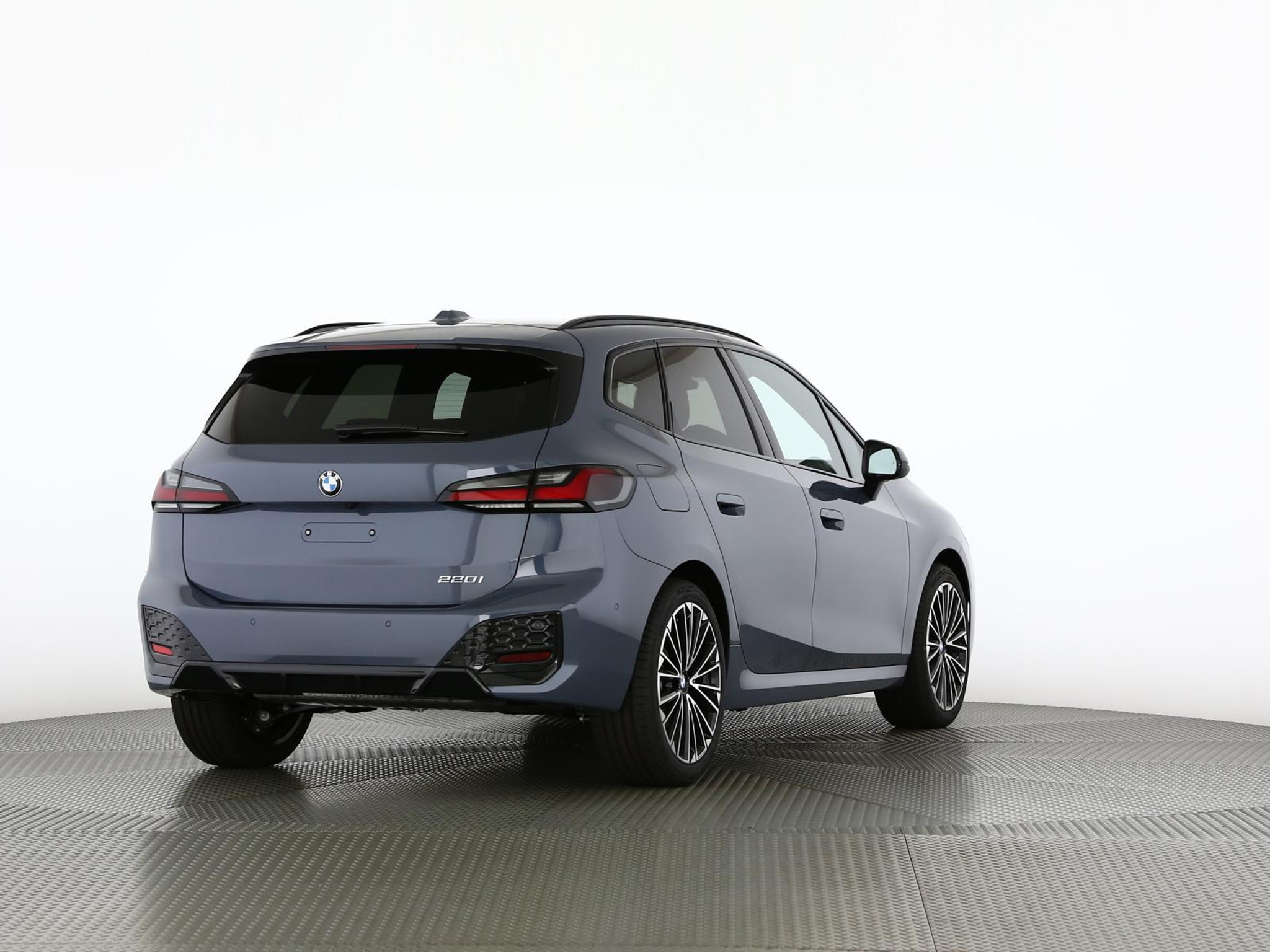 listing desktop thumbnail image 1