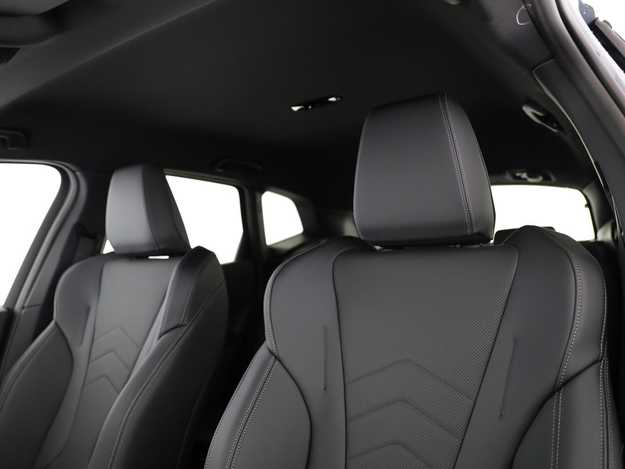 listing desktop thumbnail image 10