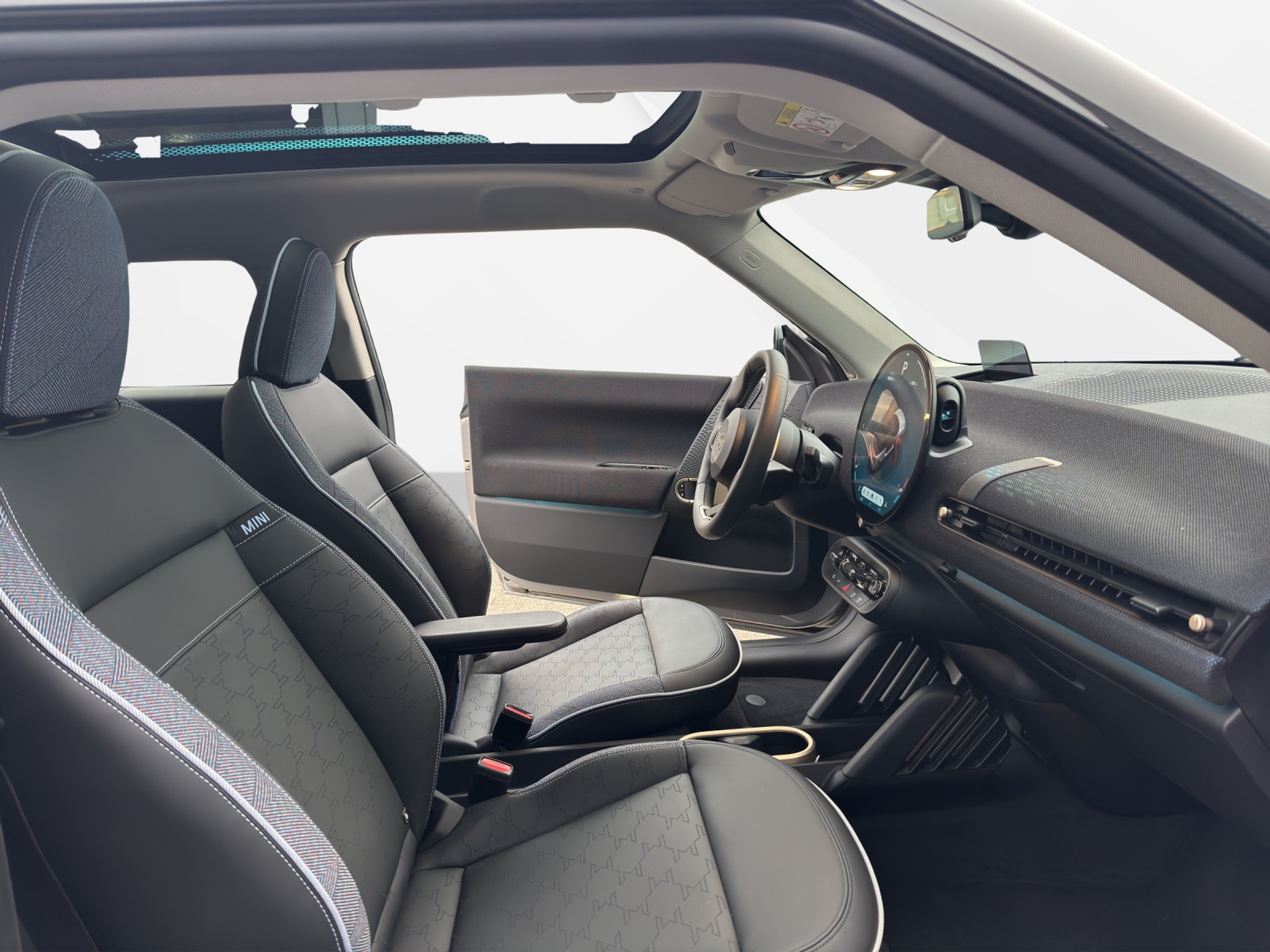 listing desktop thumbnail image 17