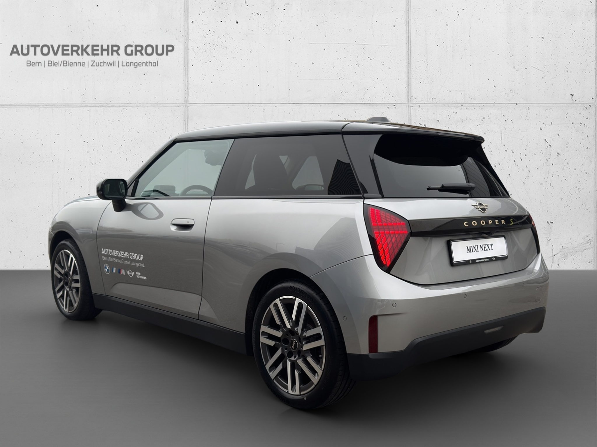 listing desktop thumbnail image 2