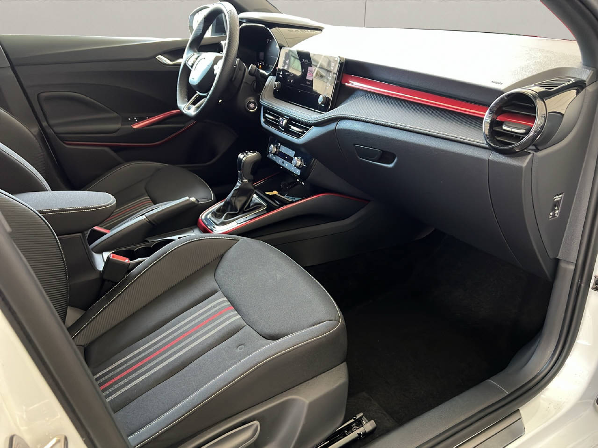 listing desktop thumbnail image 10