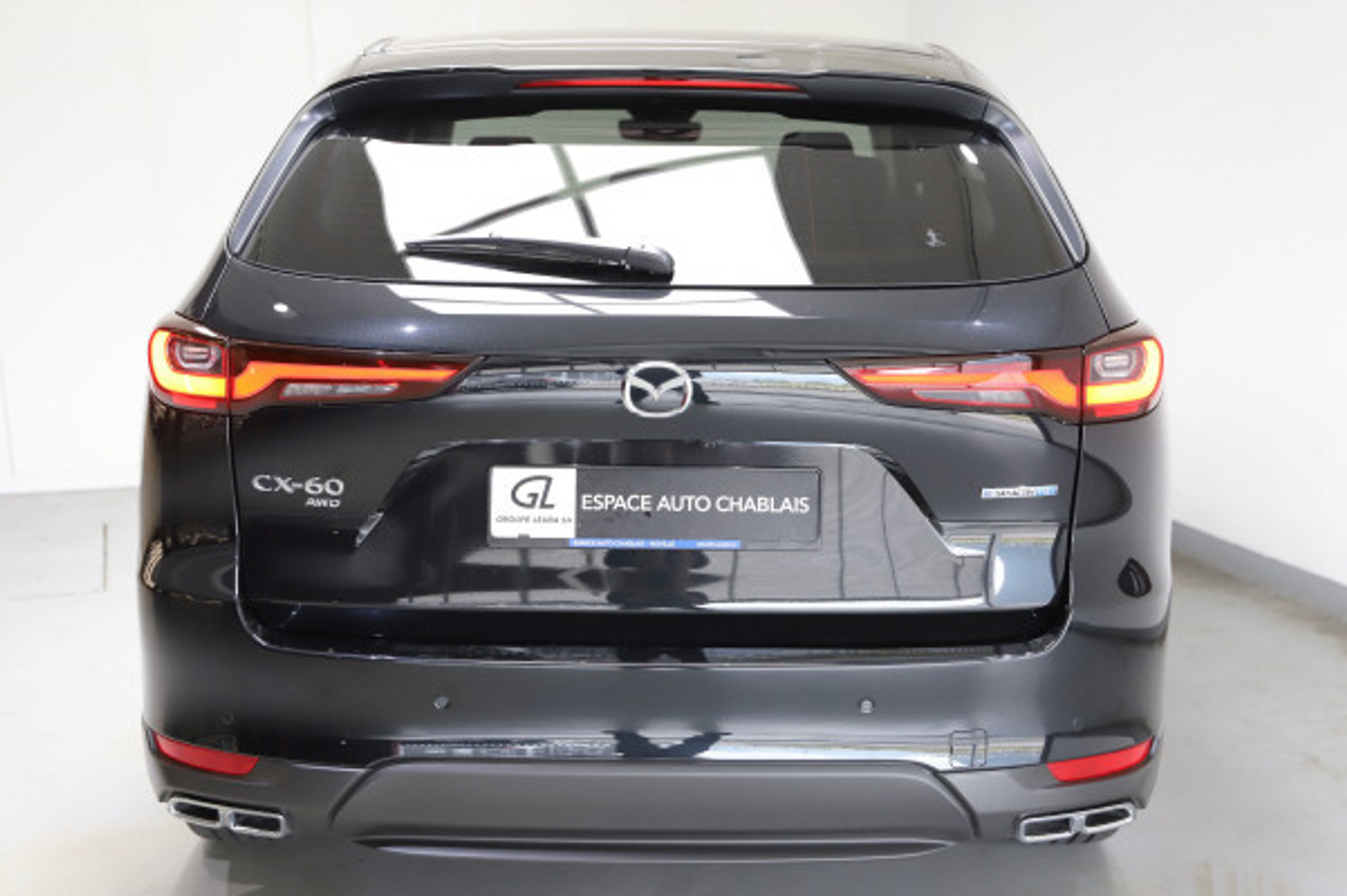 listing desktop thumbnail image 5