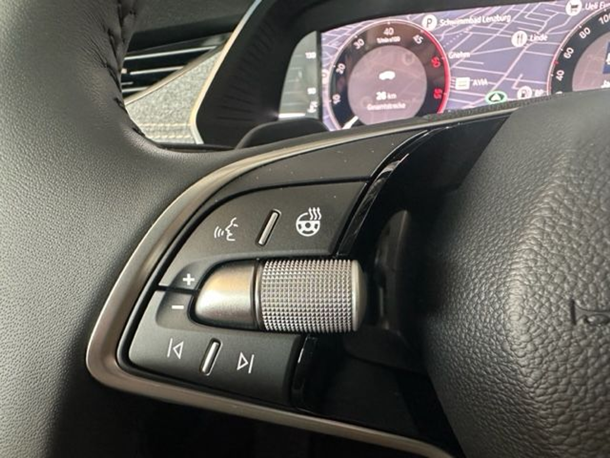 listing desktop thumbnail image 8