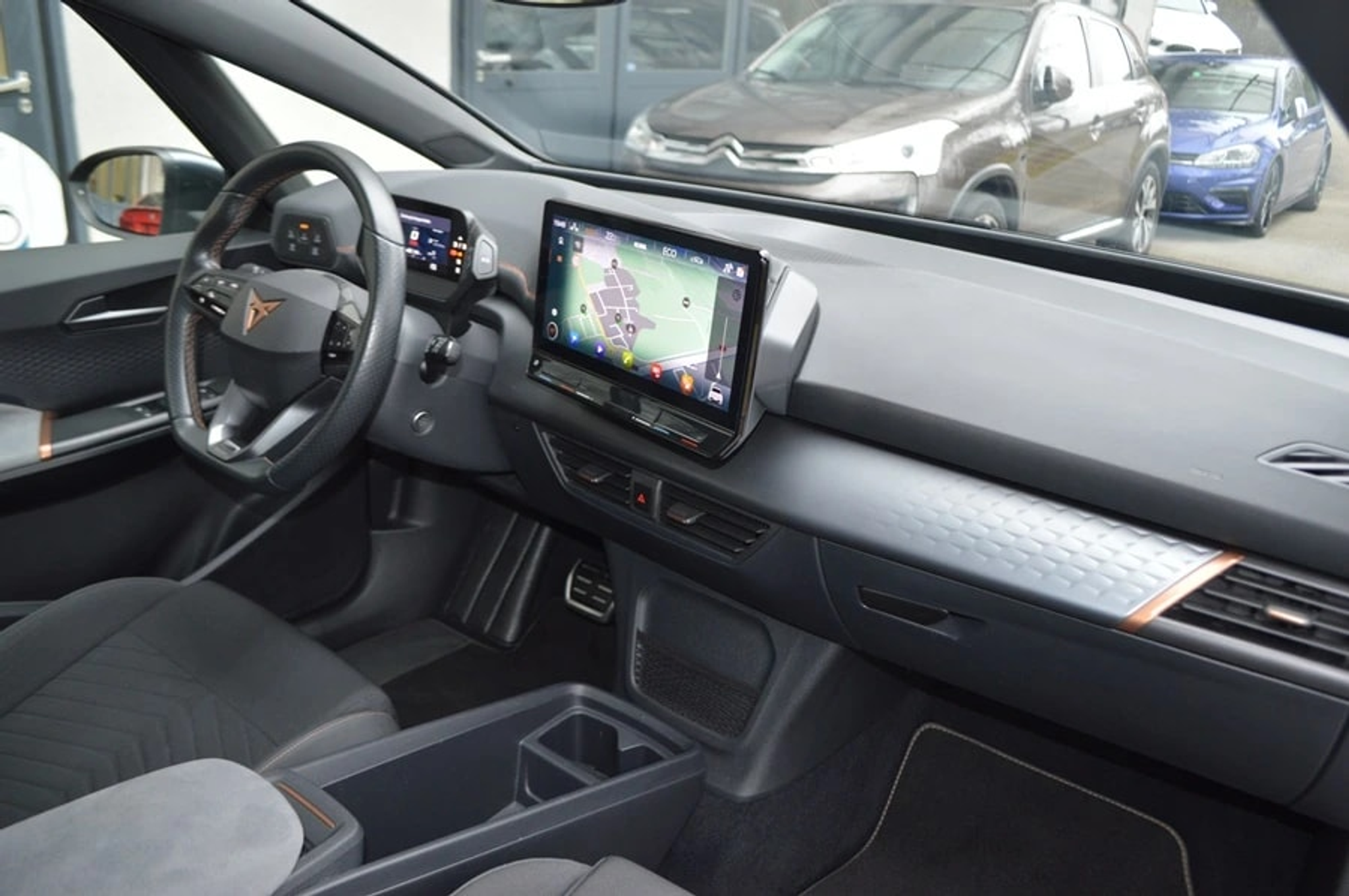 listing desktop thumbnail image 8