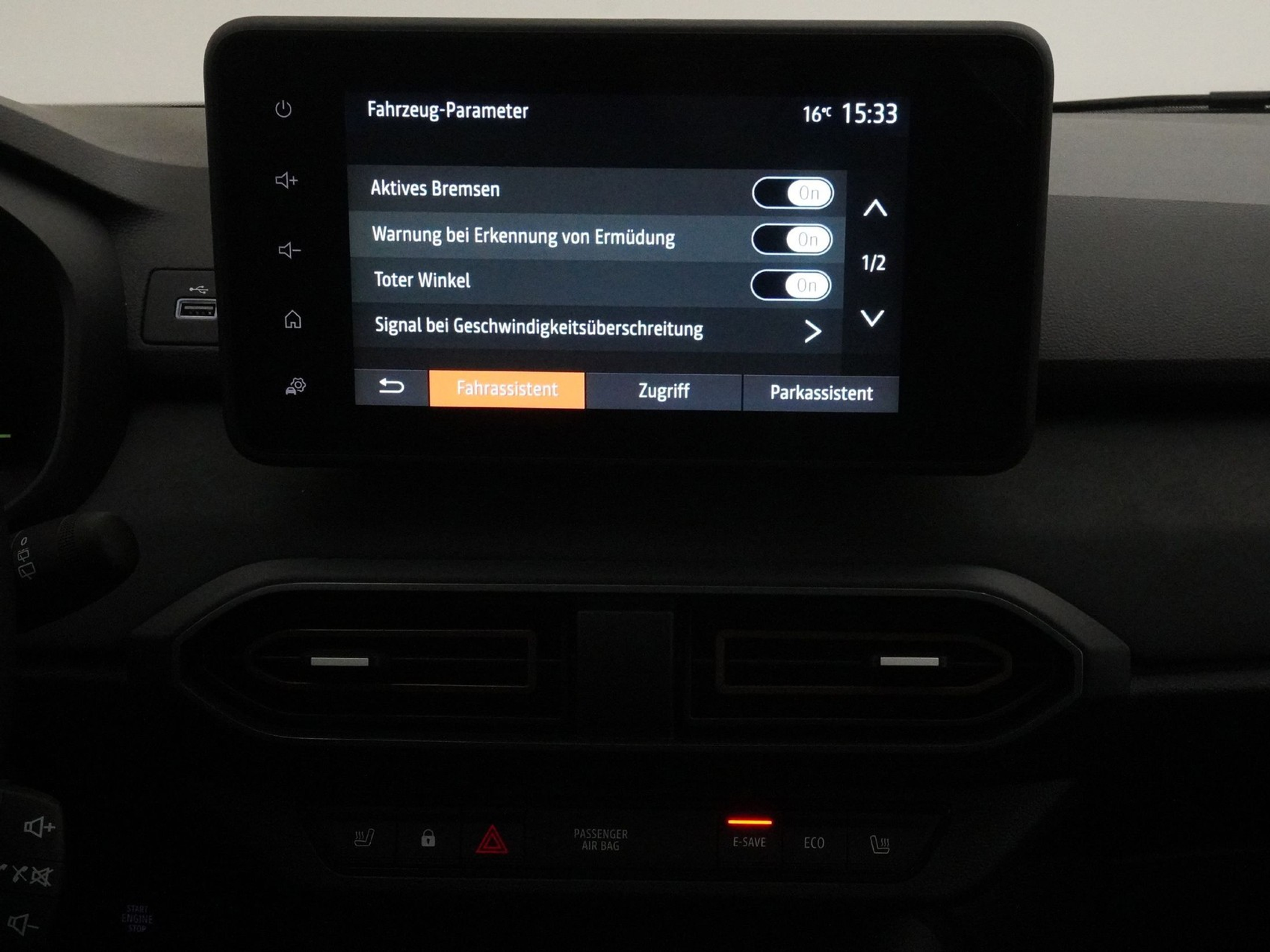 listing desktop thumbnail image 17