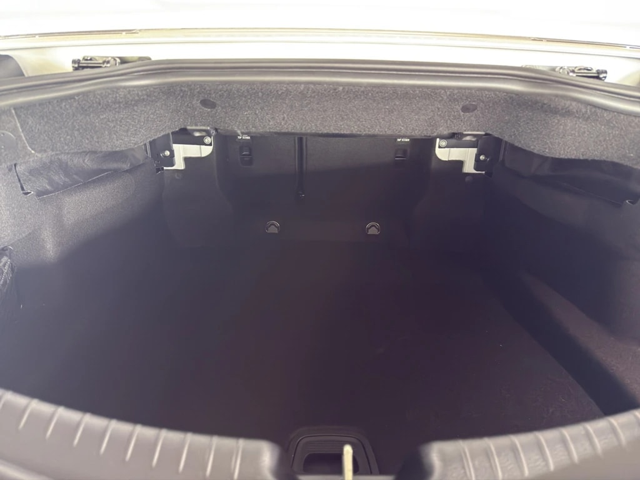 listing desktop thumbnail image 6