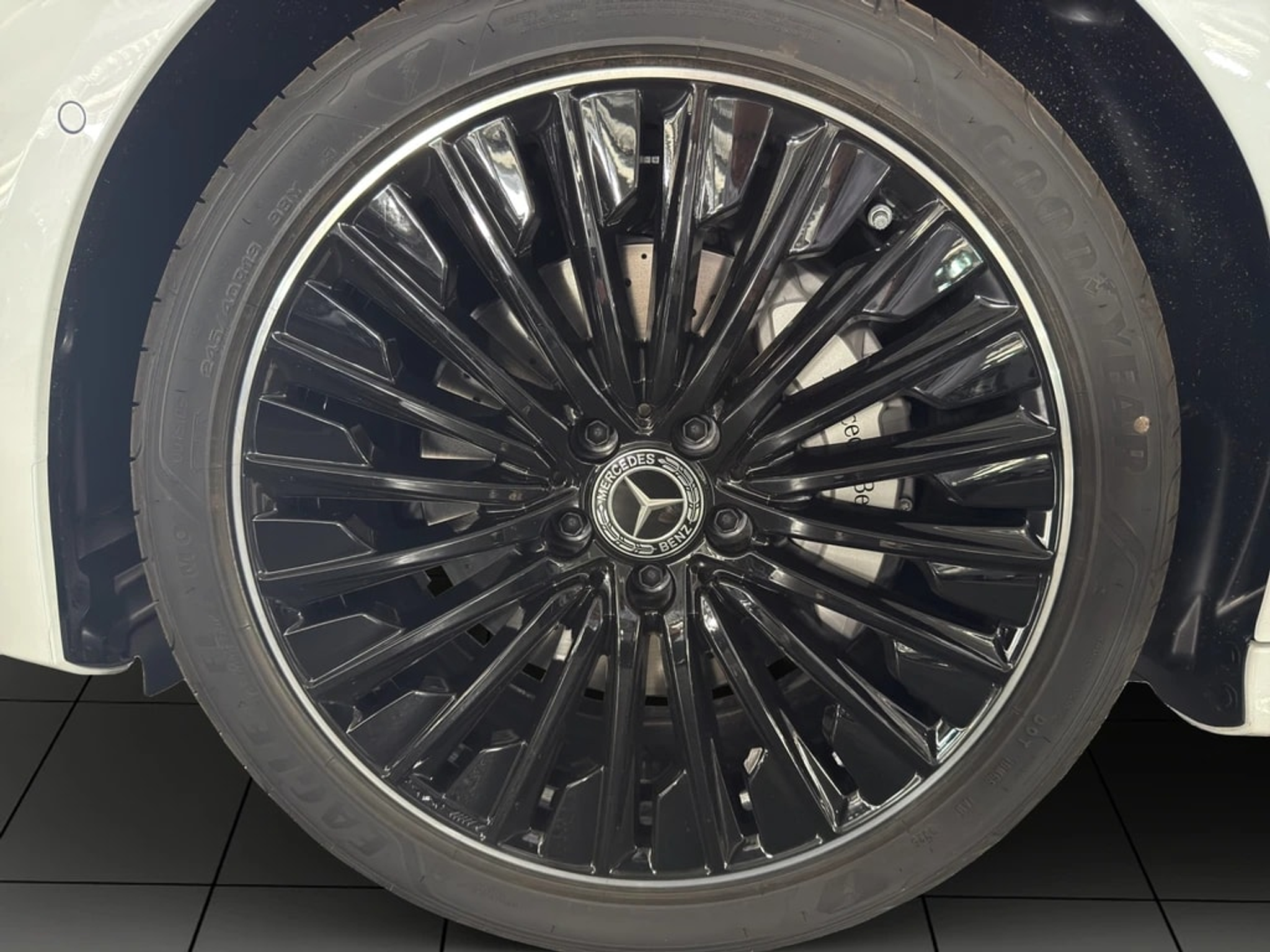 listing desktop thumbnail image 13