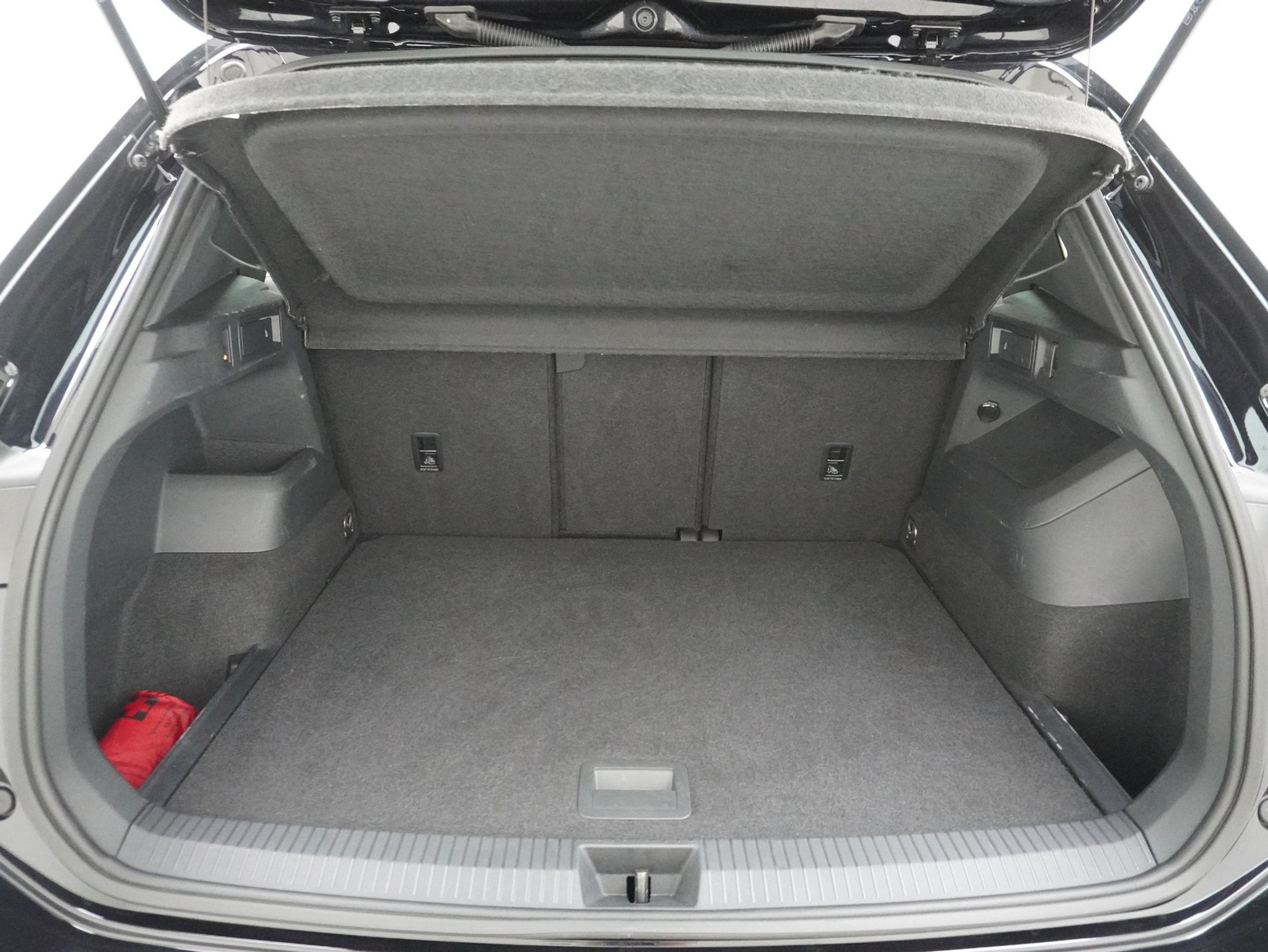 listing desktop thumbnail image 11