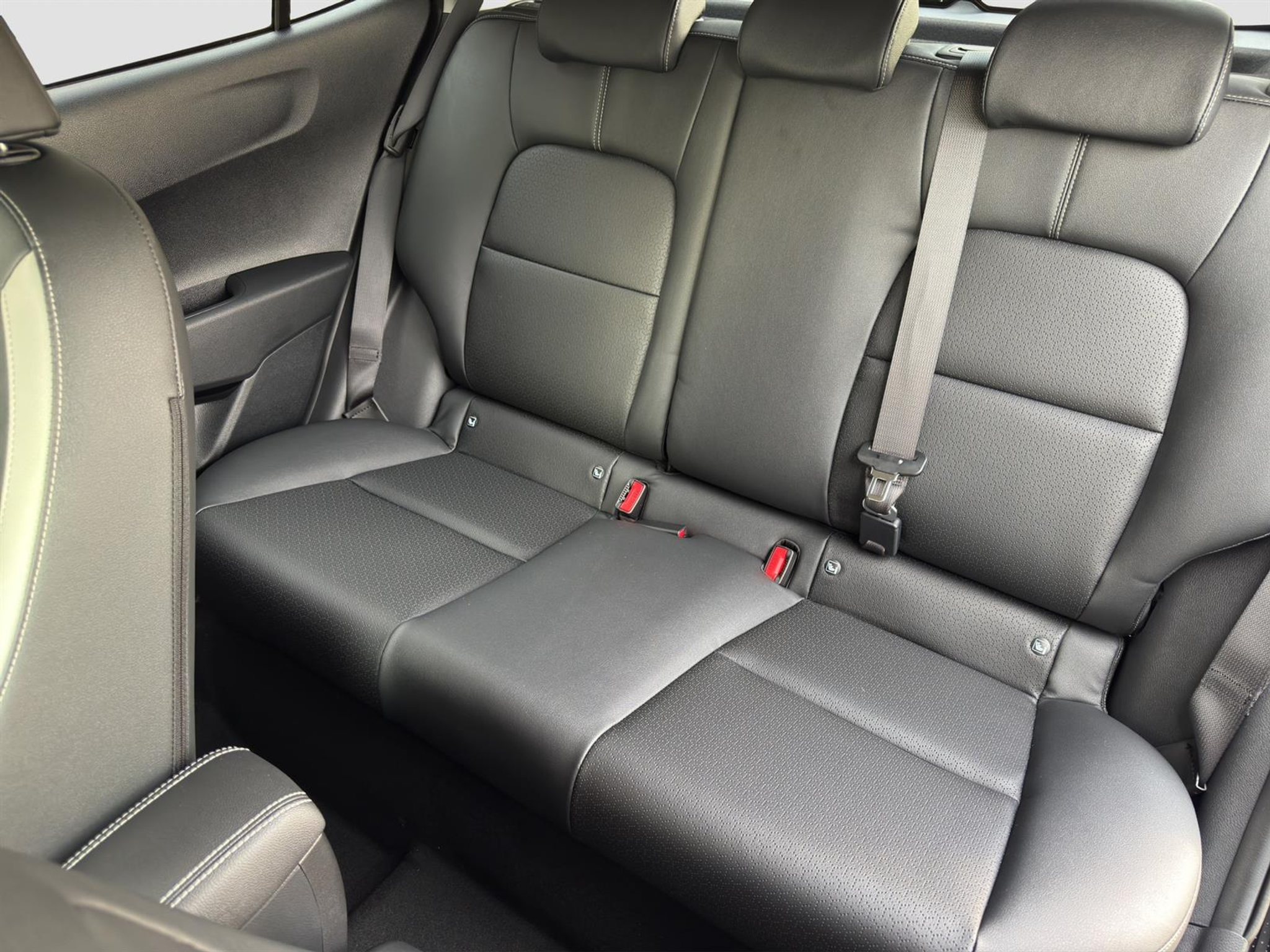 listing desktop thumbnail image 5