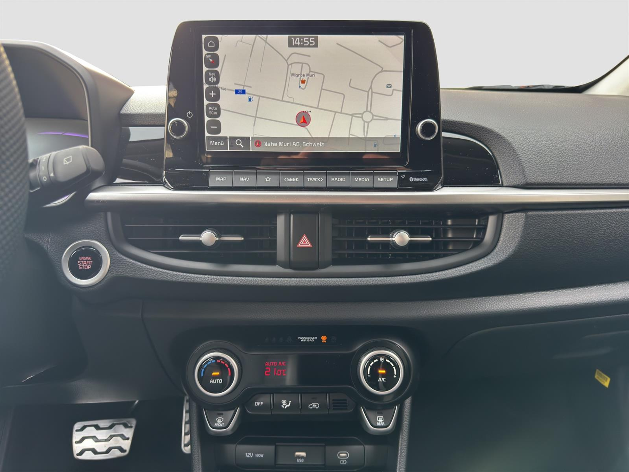 listing desktop thumbnail image 11