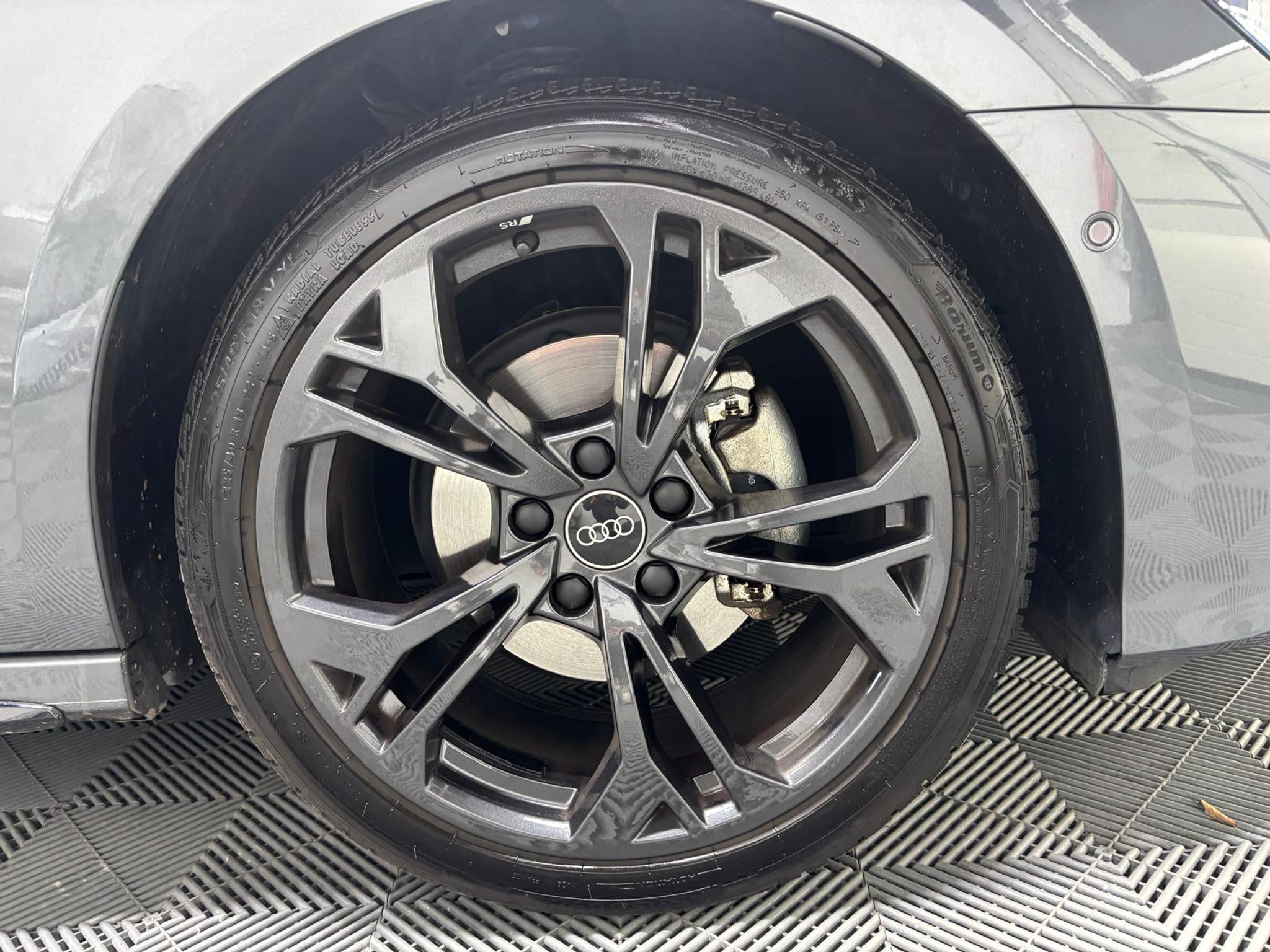 listing desktop thumbnail image 30