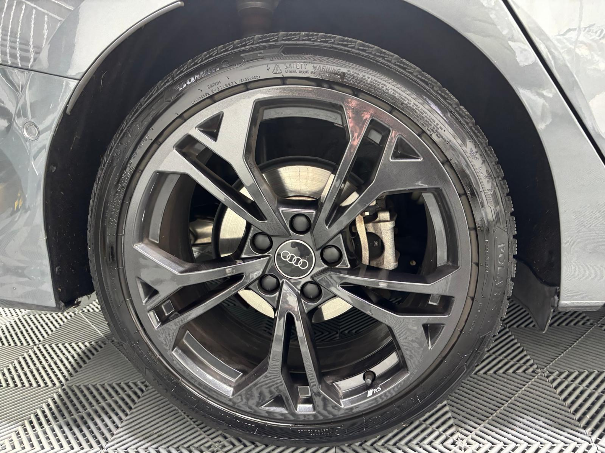 listing desktop thumbnail image 31