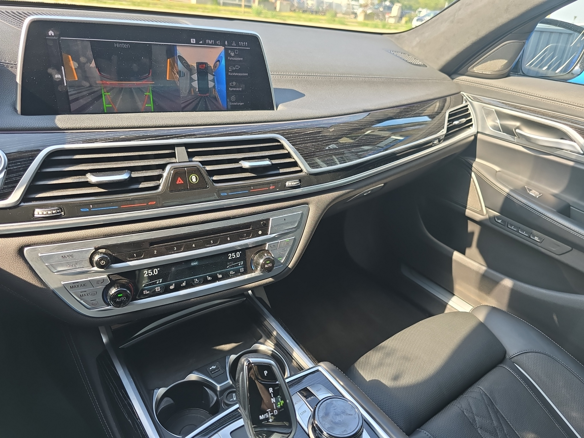 listing desktop thumbnail image 11