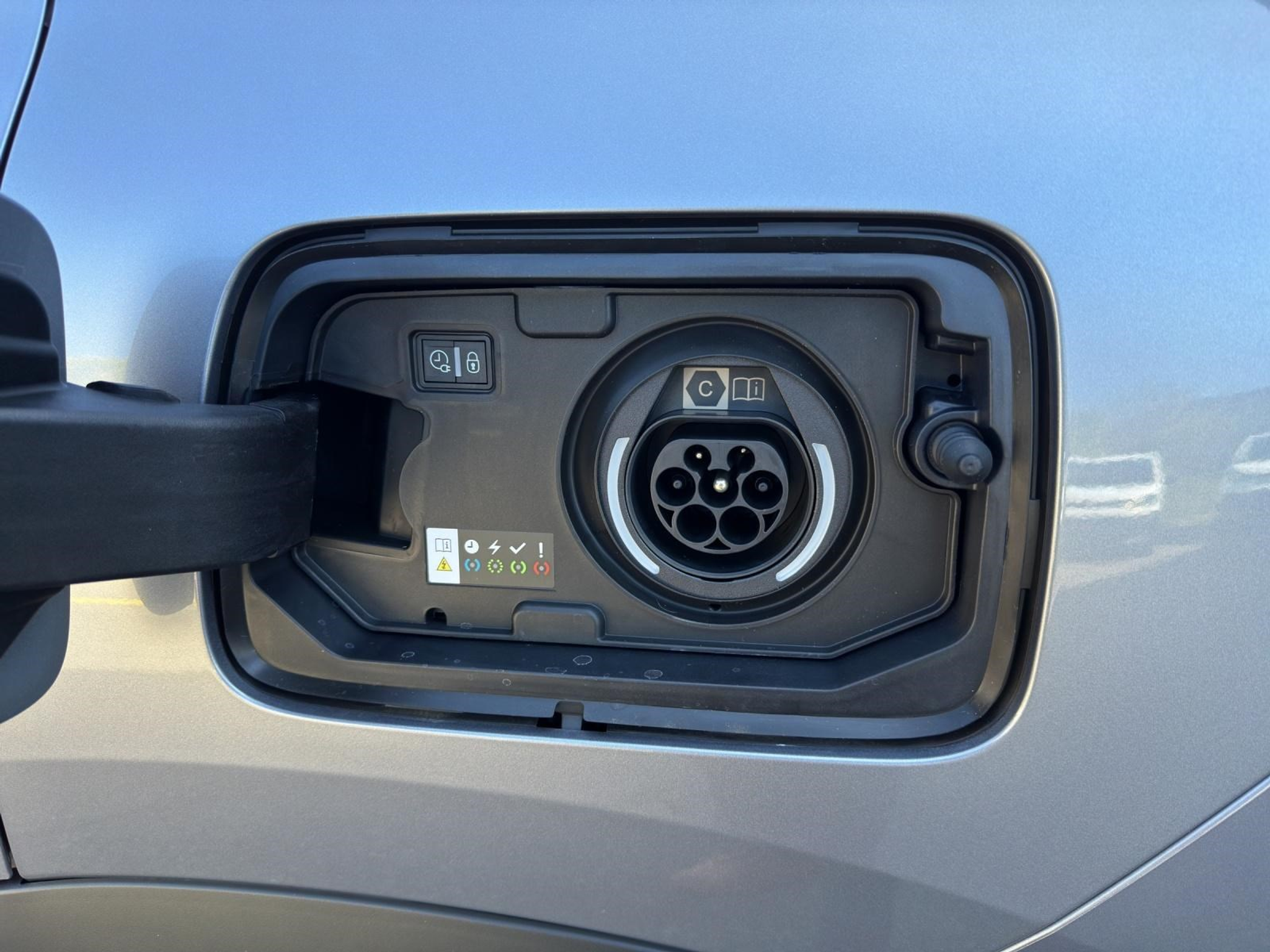 listing desktop thumbnail image 18