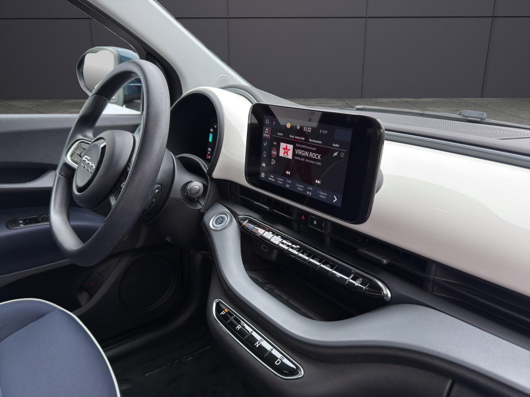 listing desktop thumbnail image 10