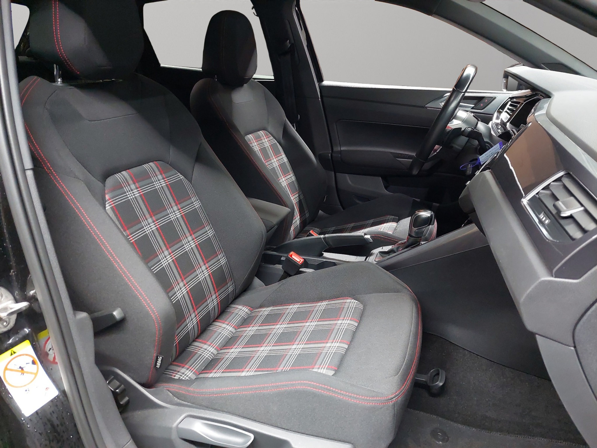 listing desktop thumbnail image 8