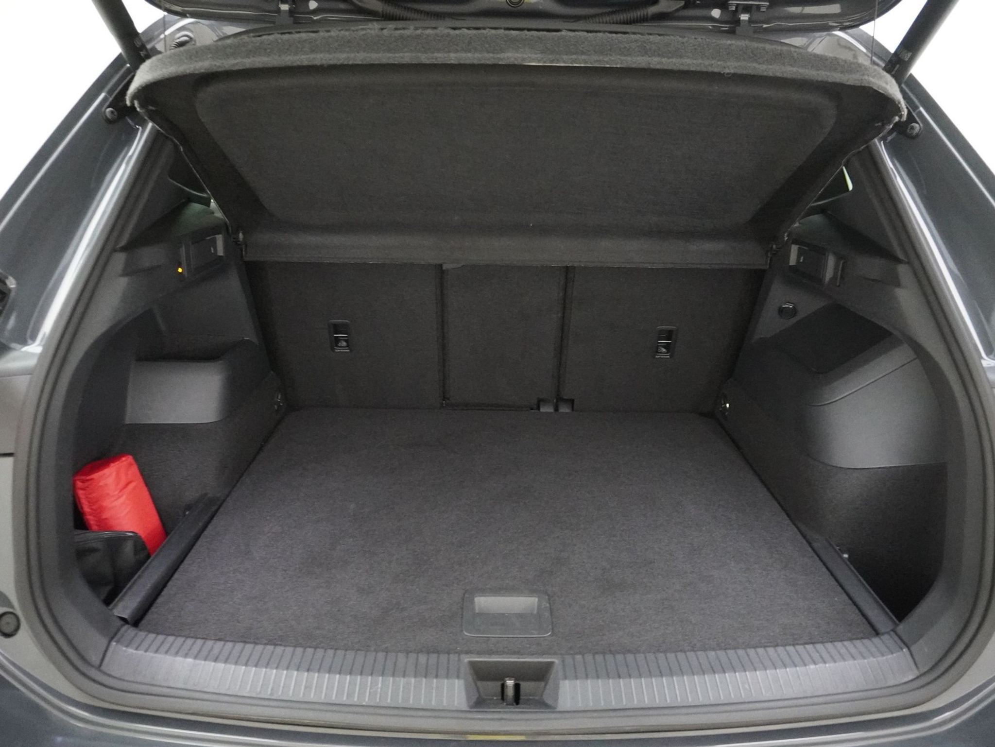 listing desktop thumbnail image 11