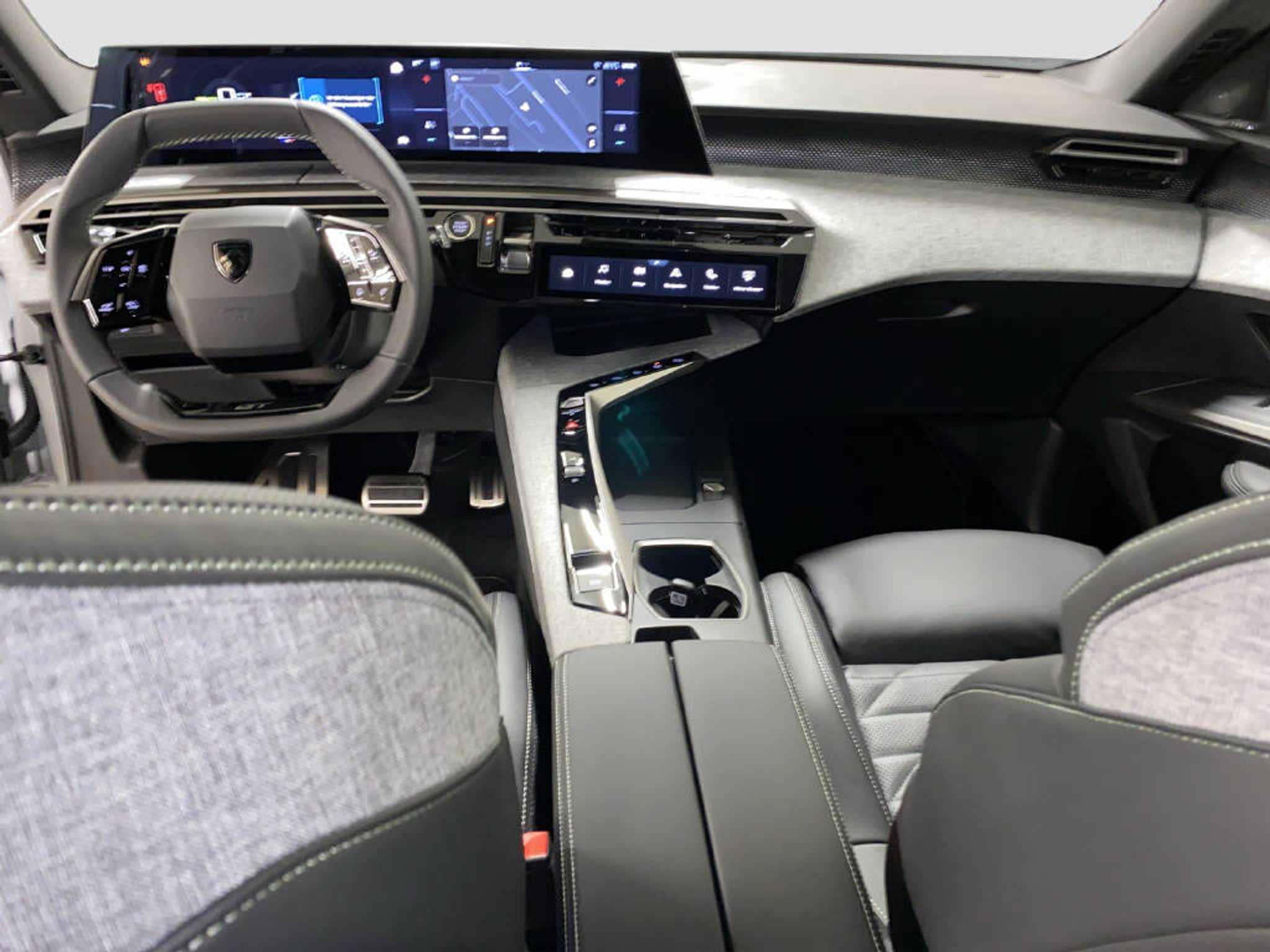 listing desktop thumbnail image 10