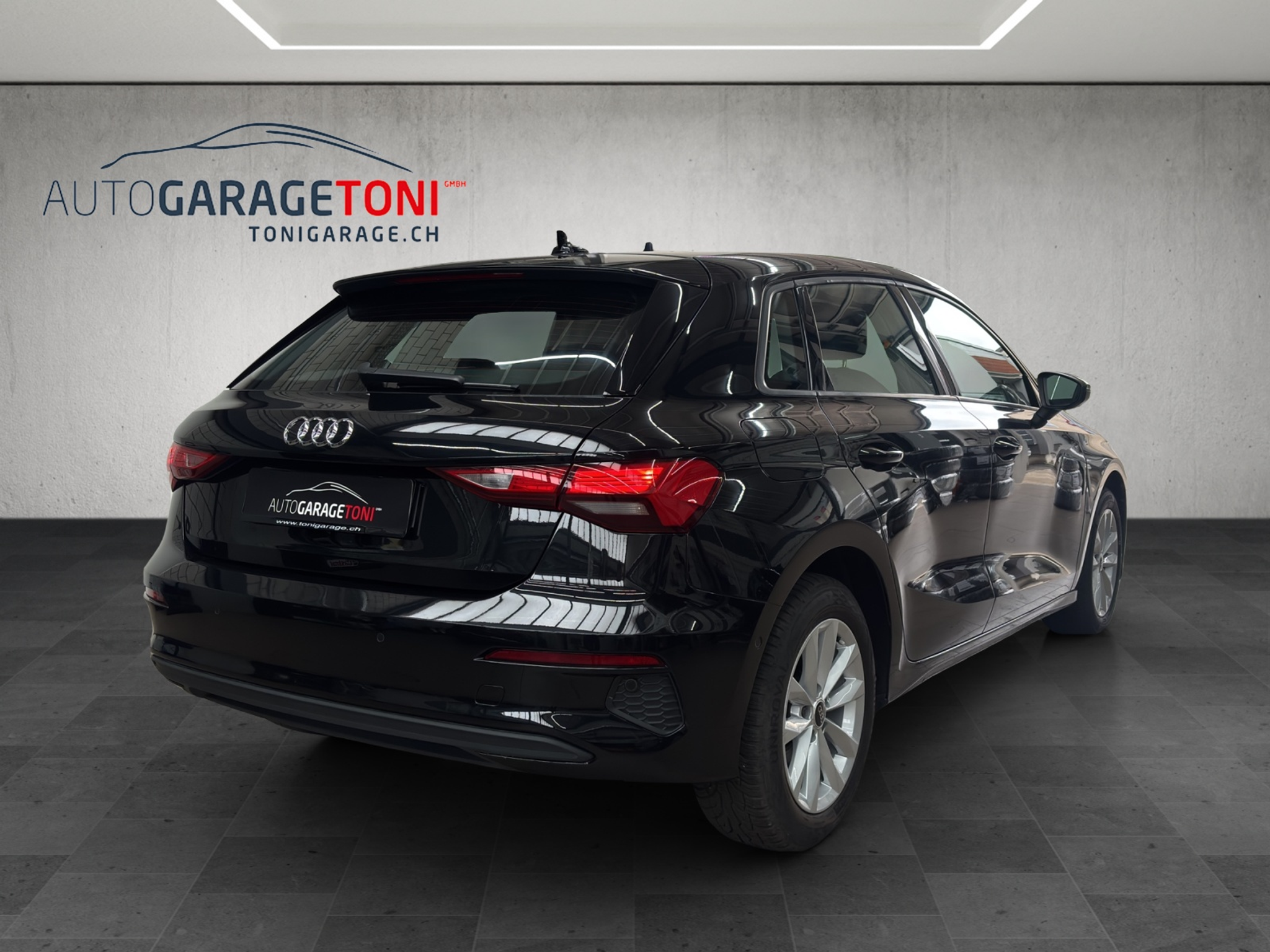 listing desktop thumbnail image 5