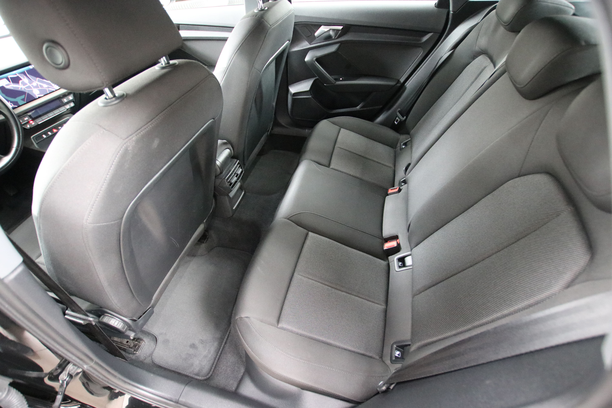 listing desktop thumbnail image 12