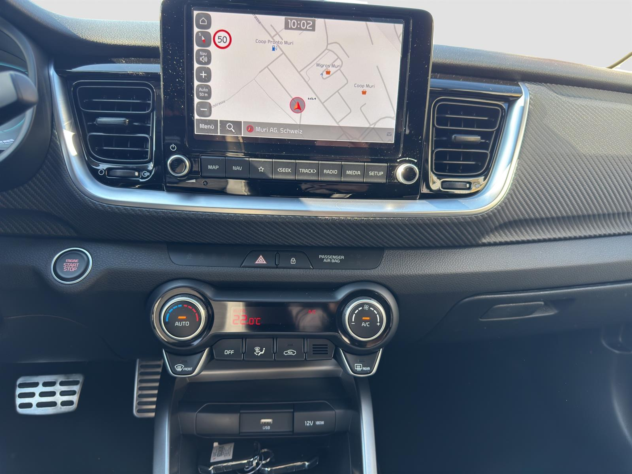 listing desktop thumbnail image 11