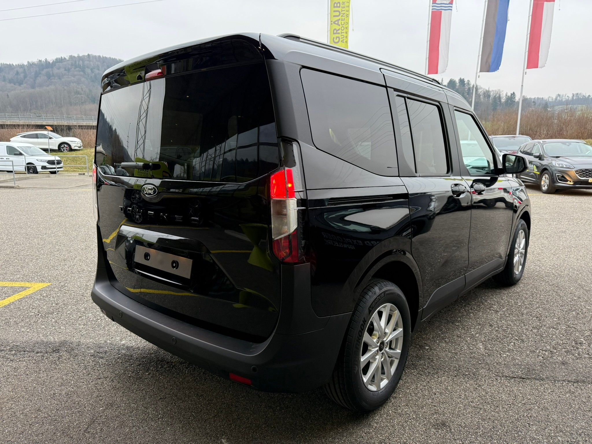 listing desktop thumbnail image 5