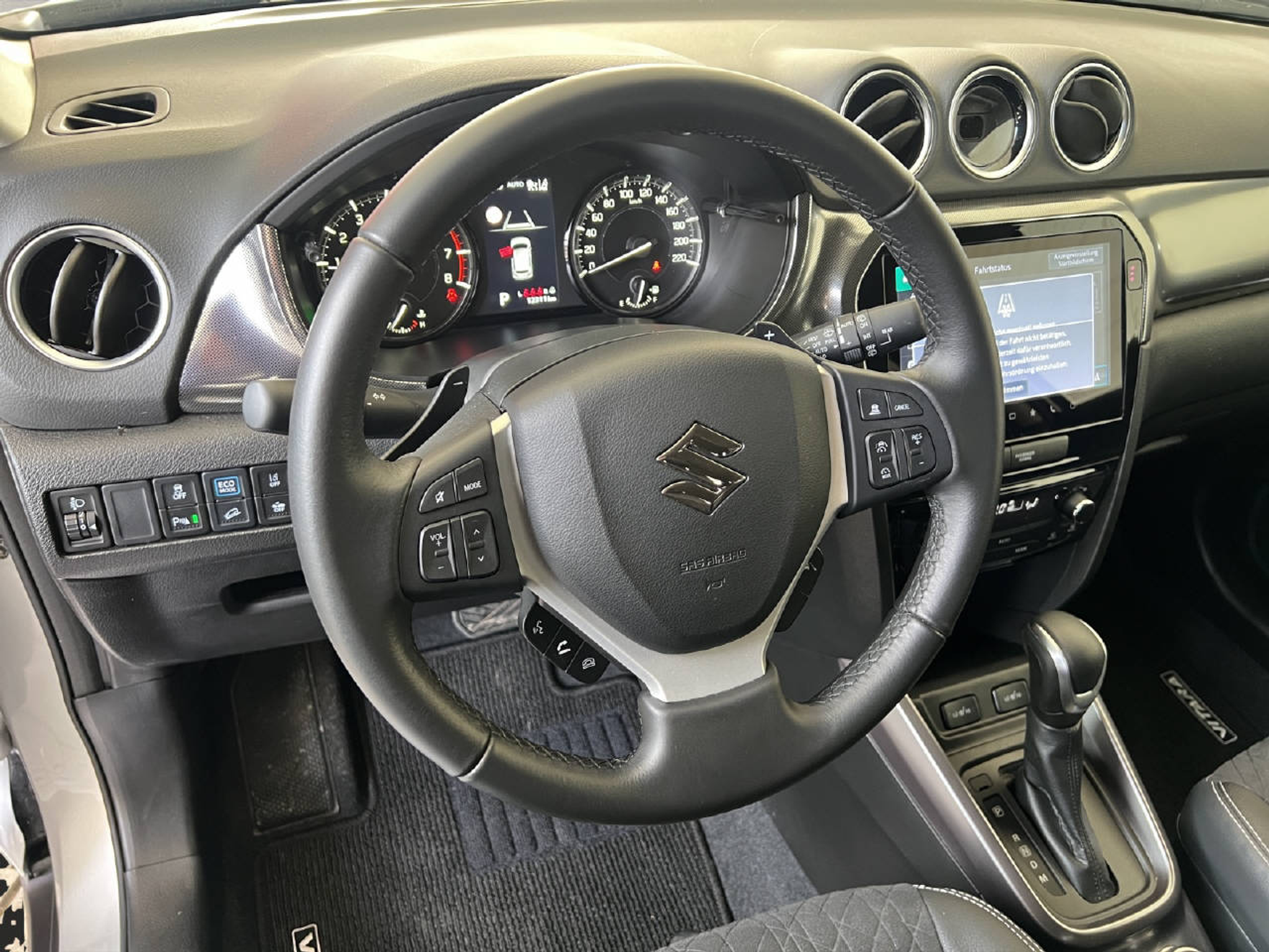 listing desktop thumbnail image 13