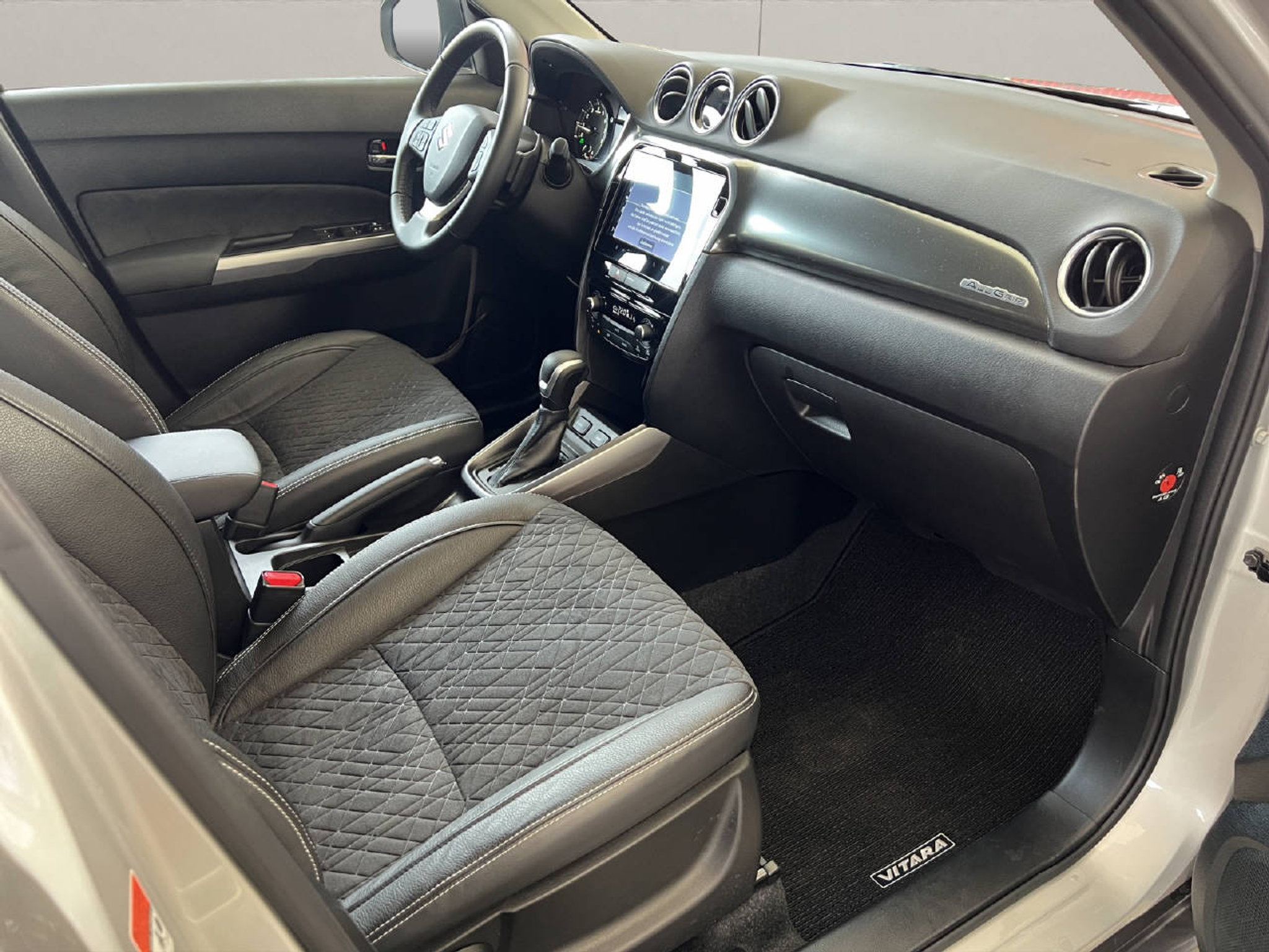 listing desktop thumbnail image 11